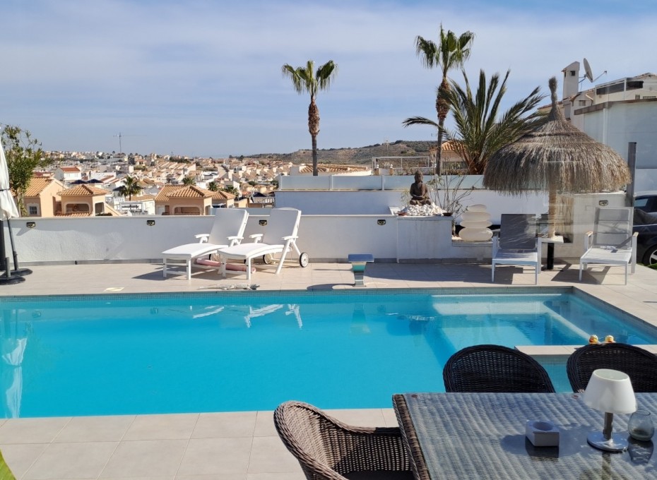 Resale - Detached House / Villa -
Rojales - Cuidad Quesada