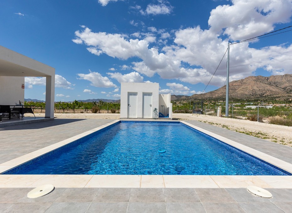 Resale - Detached Villa -
Macisvenda