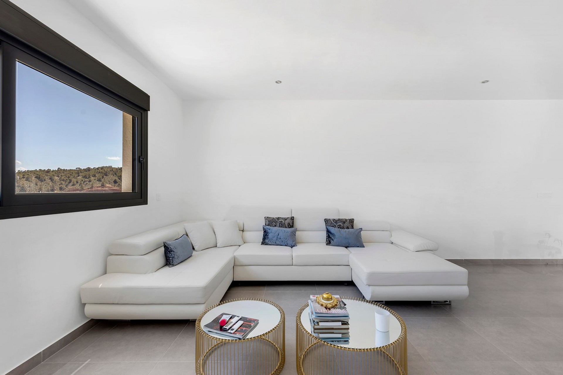 Resale - Detached Villa -
Macisvenda