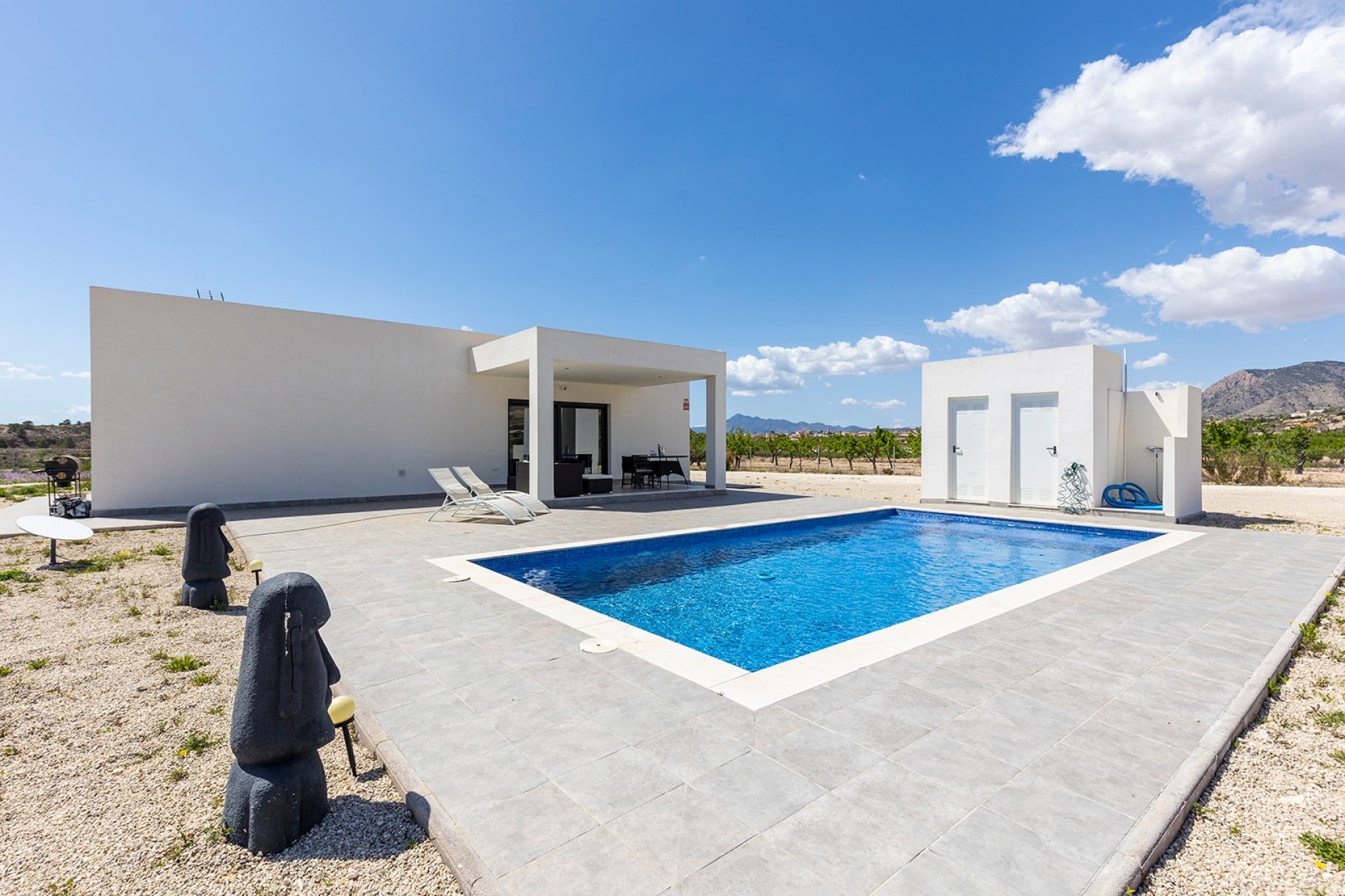 Resale - Detached Villa -
Macisvenda