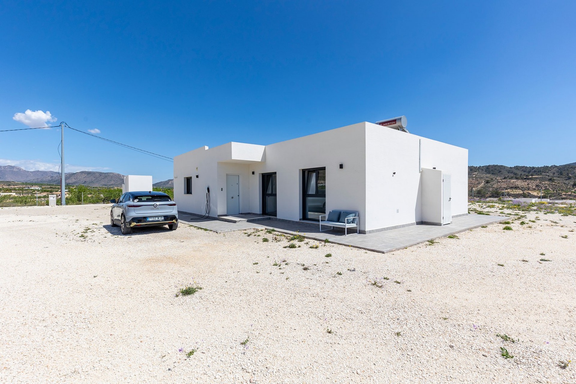 Resale - Detached Villa -
Macisvenda