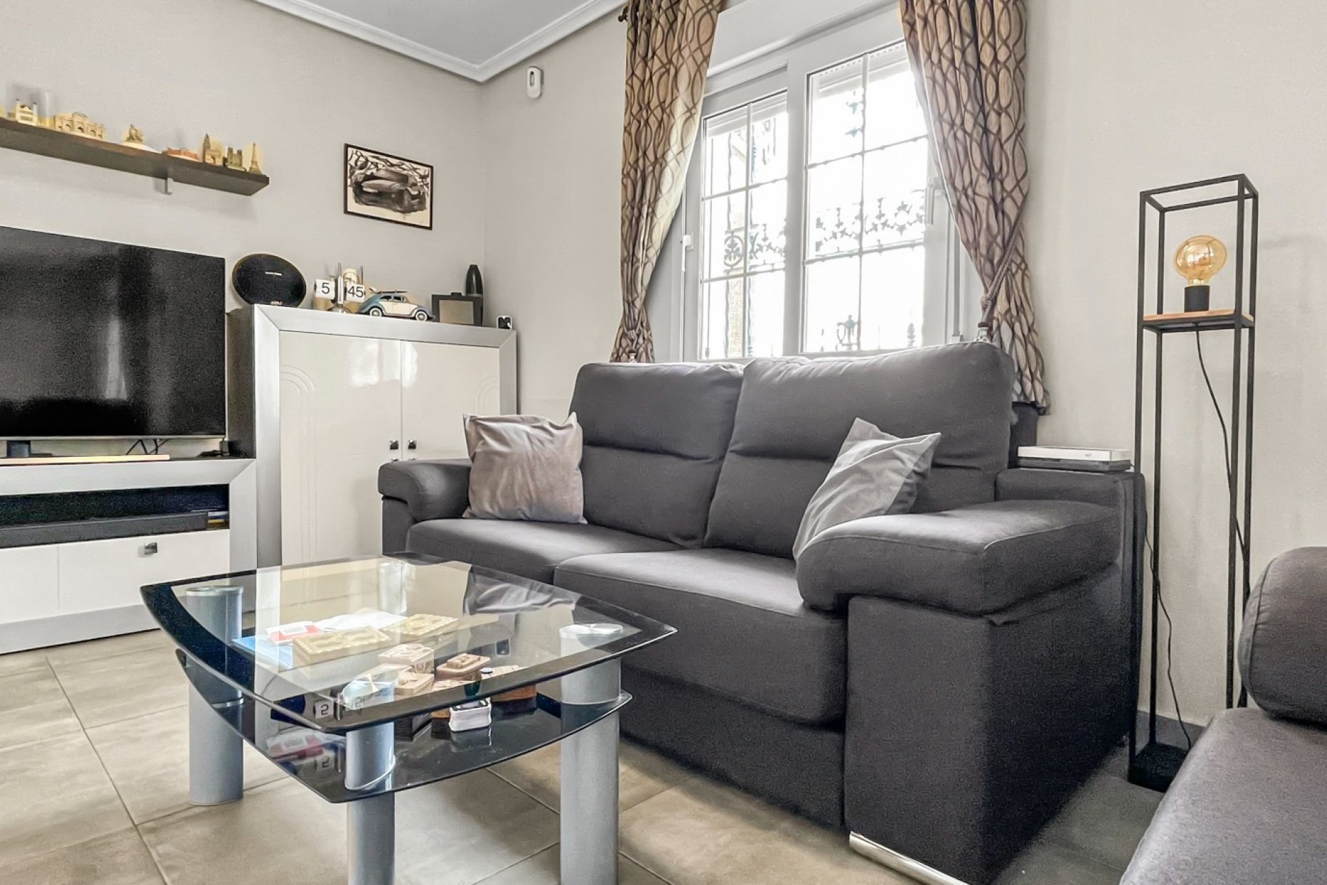 Resale - Detached Villa -
Orihuela Costa - Los Dolses