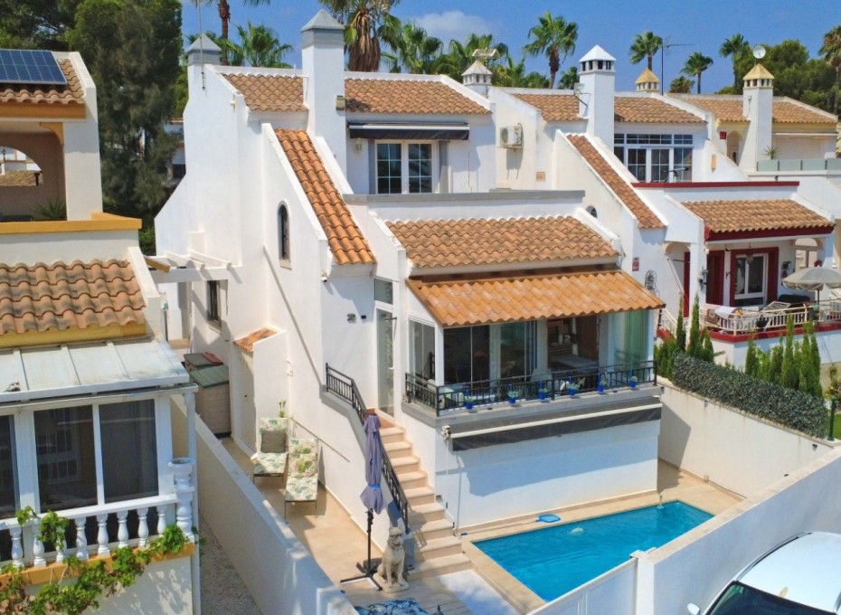 Resale - Detached Villa -
Orihuela Costa - Villamartín