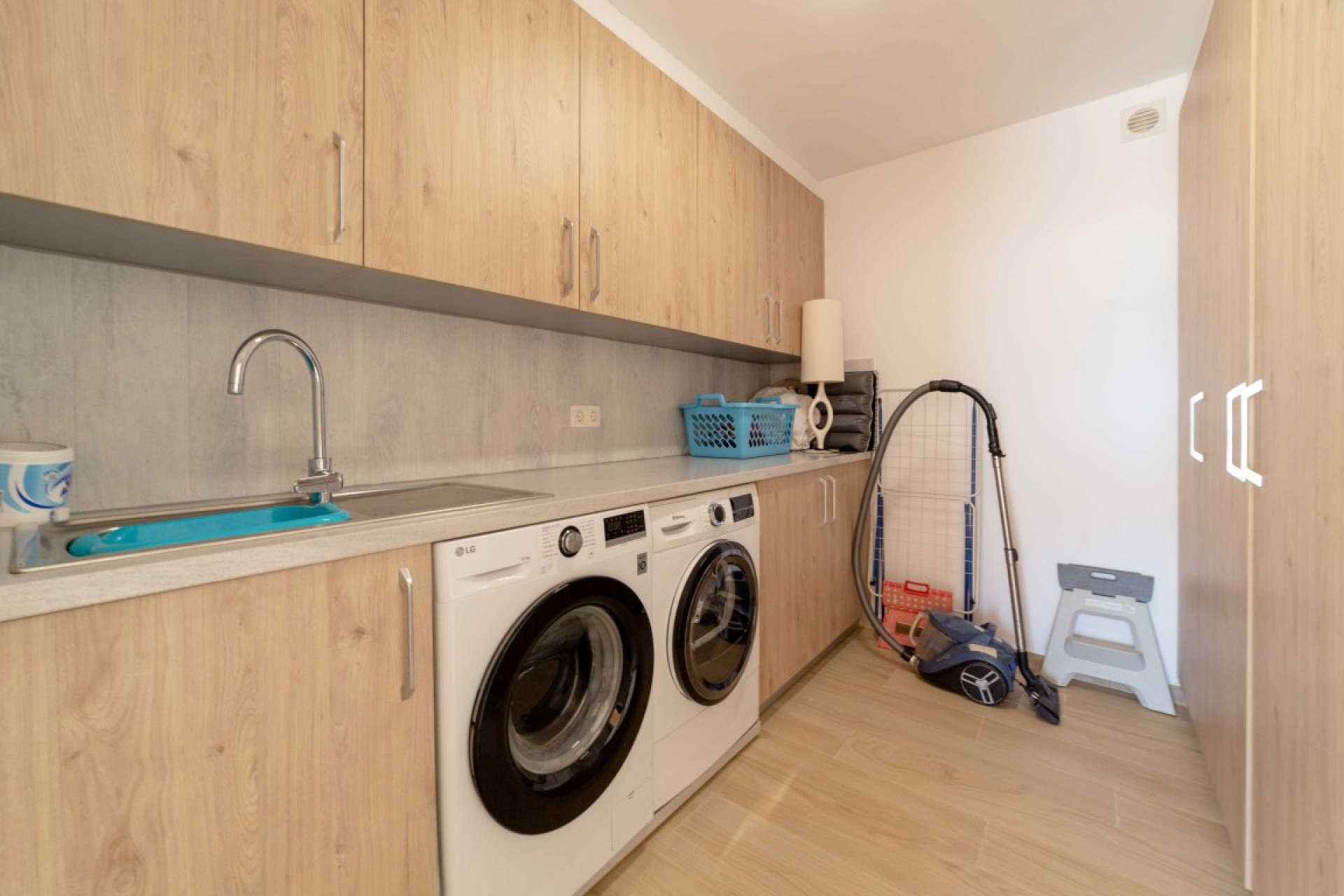 Resale - Detached Villa -
Torreta Florida