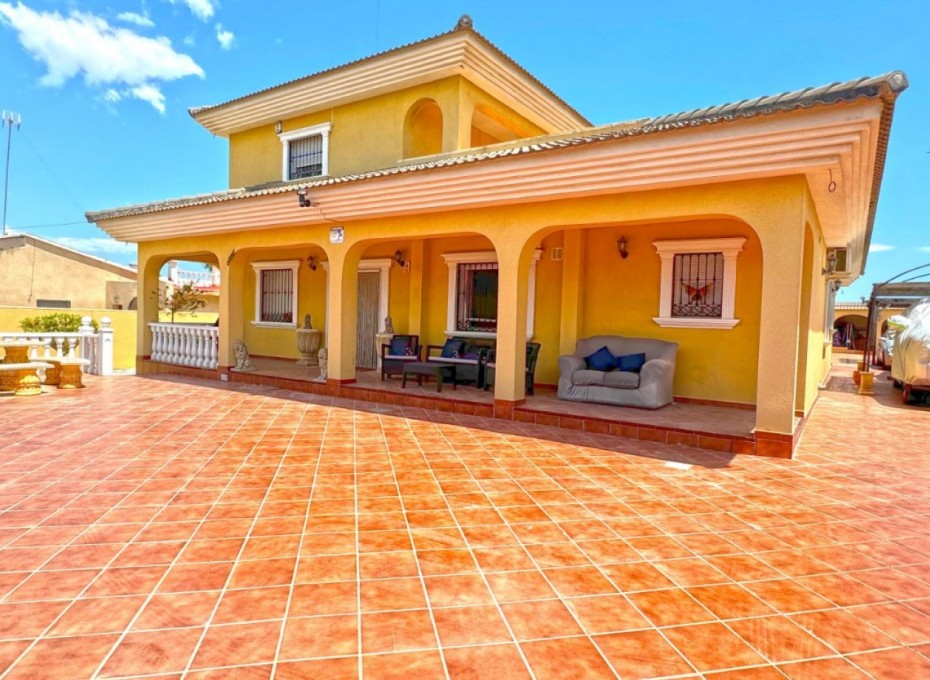 Resale - Detached Villa -
Torrevieja - Los Balcones - Los Altos del Edén