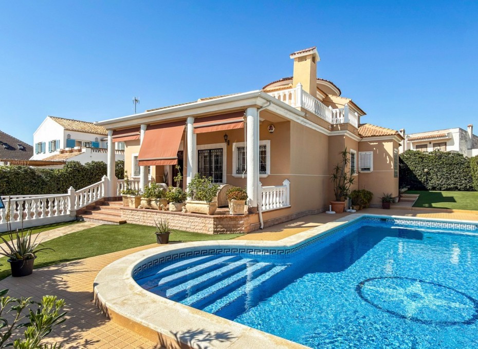 Resale - Detached Villa -
Torrevieja - Torrelamata - La Mata