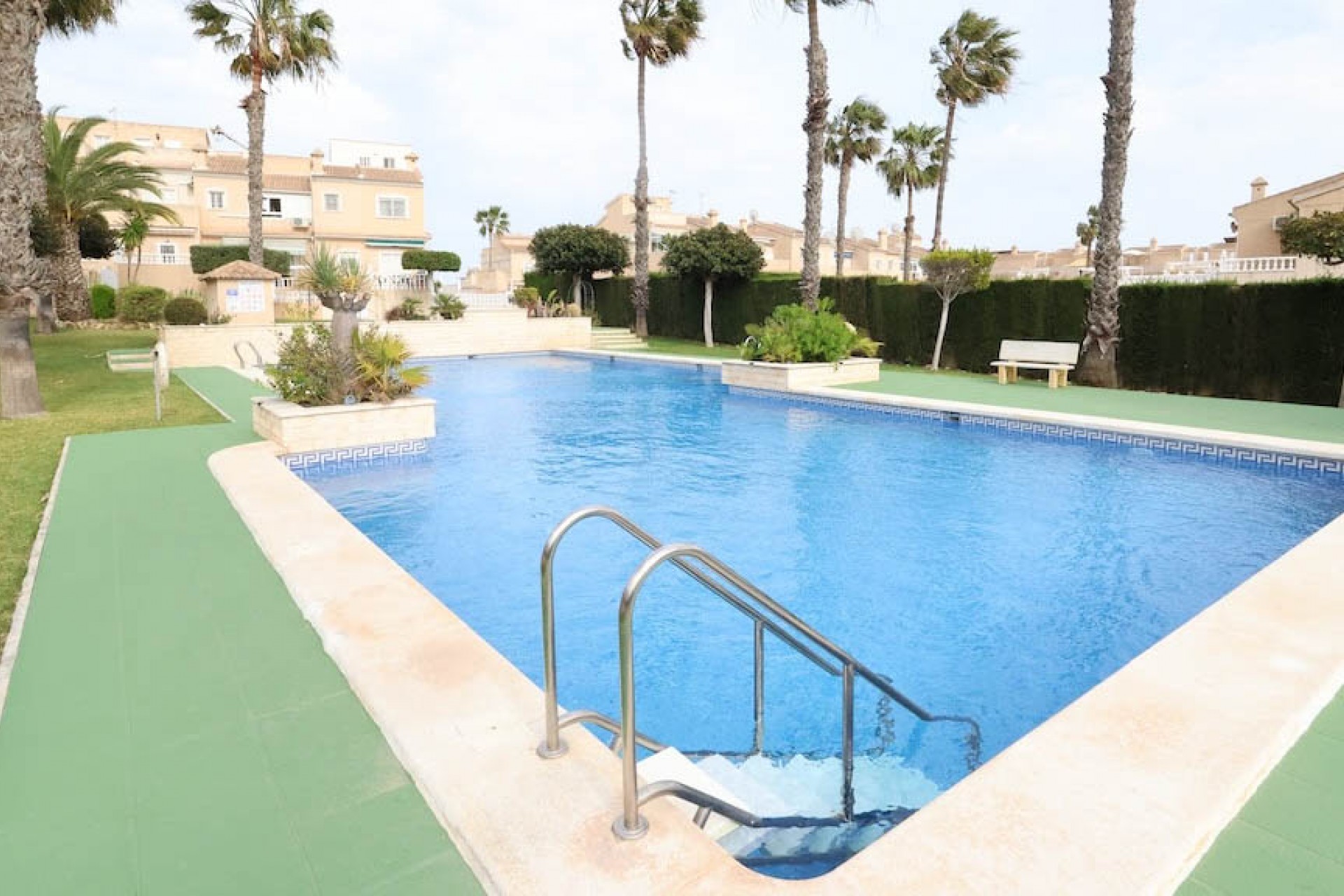 Resale - Duplex -
Ciudad Quesada - Dona Pepa