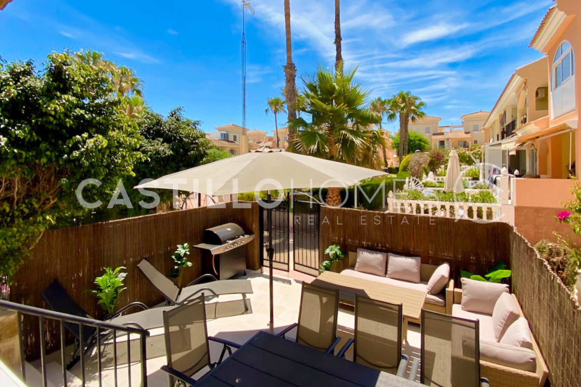 Resale - Duplex -
Orihuela Costa - Playa Flamenca