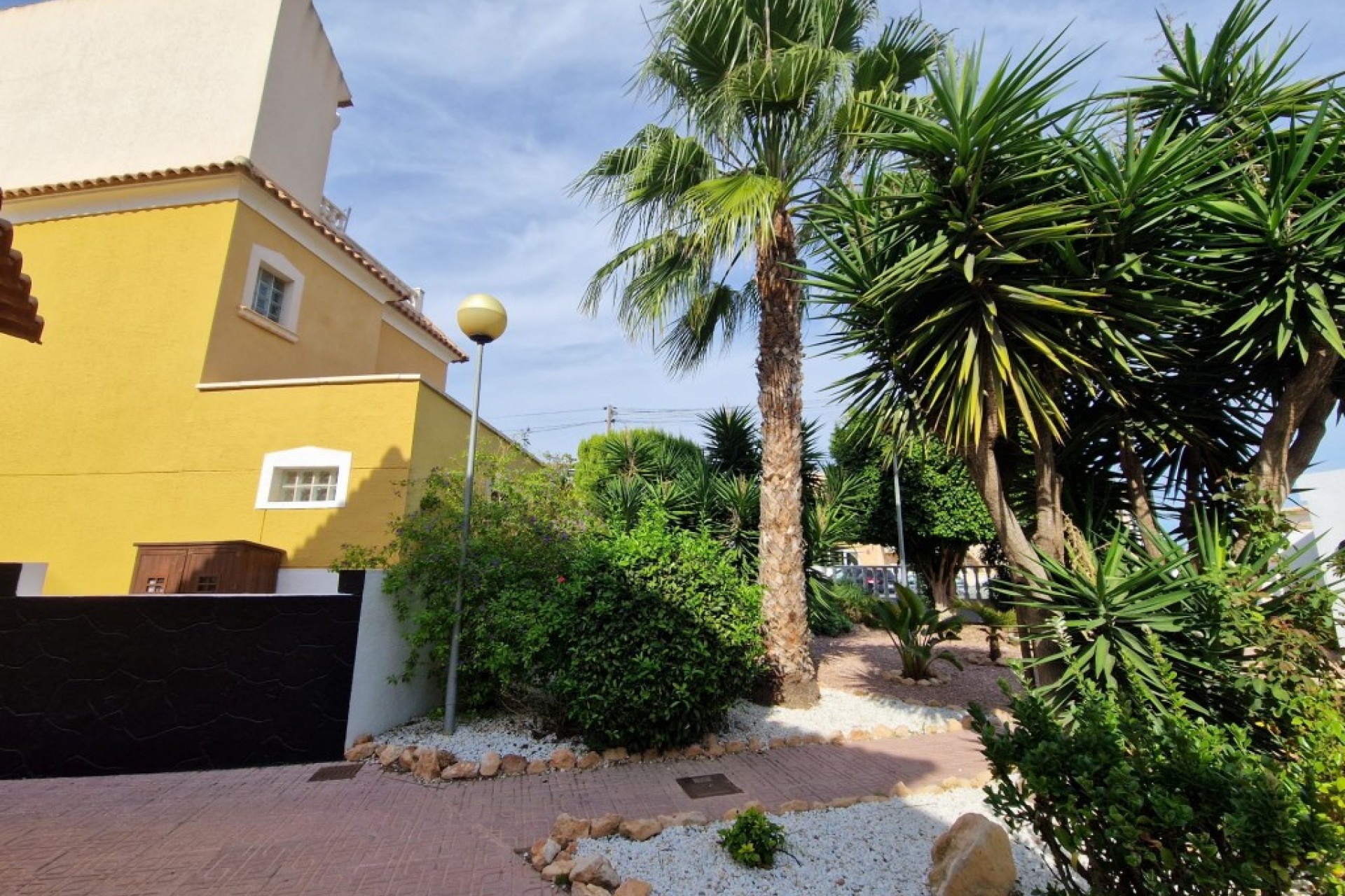 Resale - Duplex -
Playa Flamenca