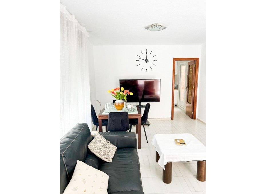 Resale - Duplex -
Torrevieja - Centro