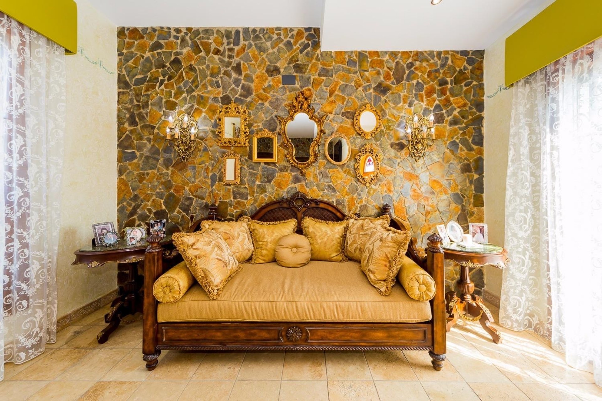 Resale - Finca / Country Property -
Almoradí