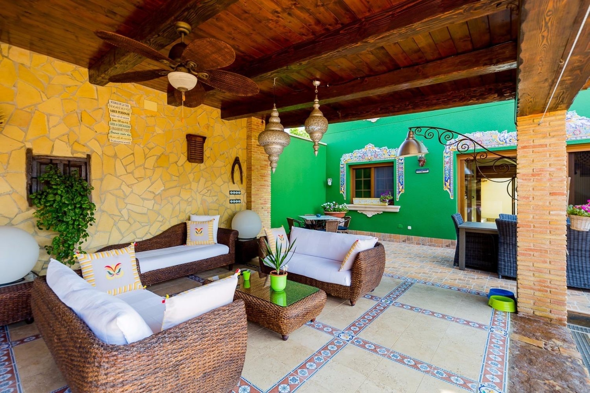Resale - Finca / Country Property -
Almoradí