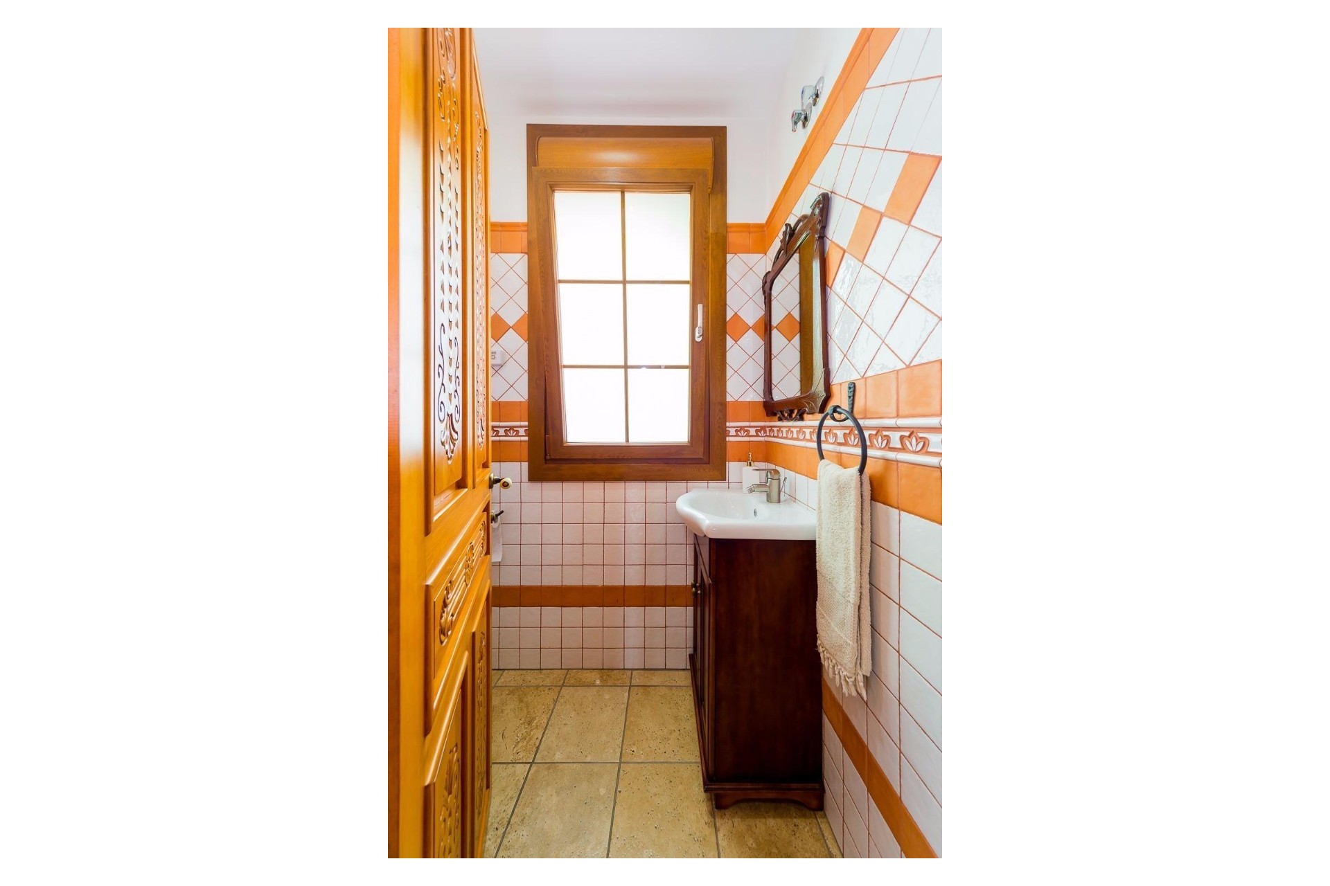 Resale - Finca / Country Property -
Almoradí