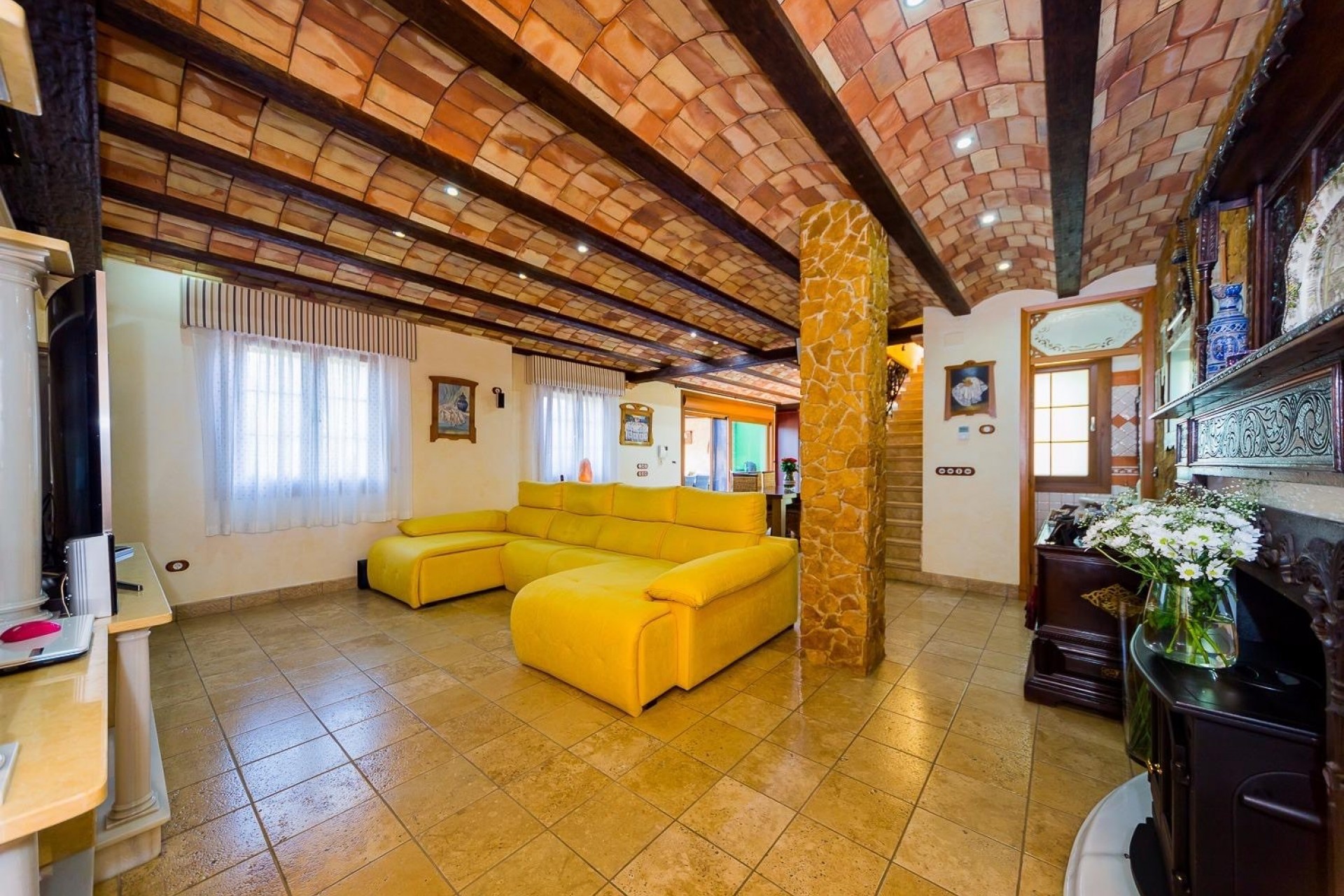 Resale - Finca / Country Property -
Almoradí