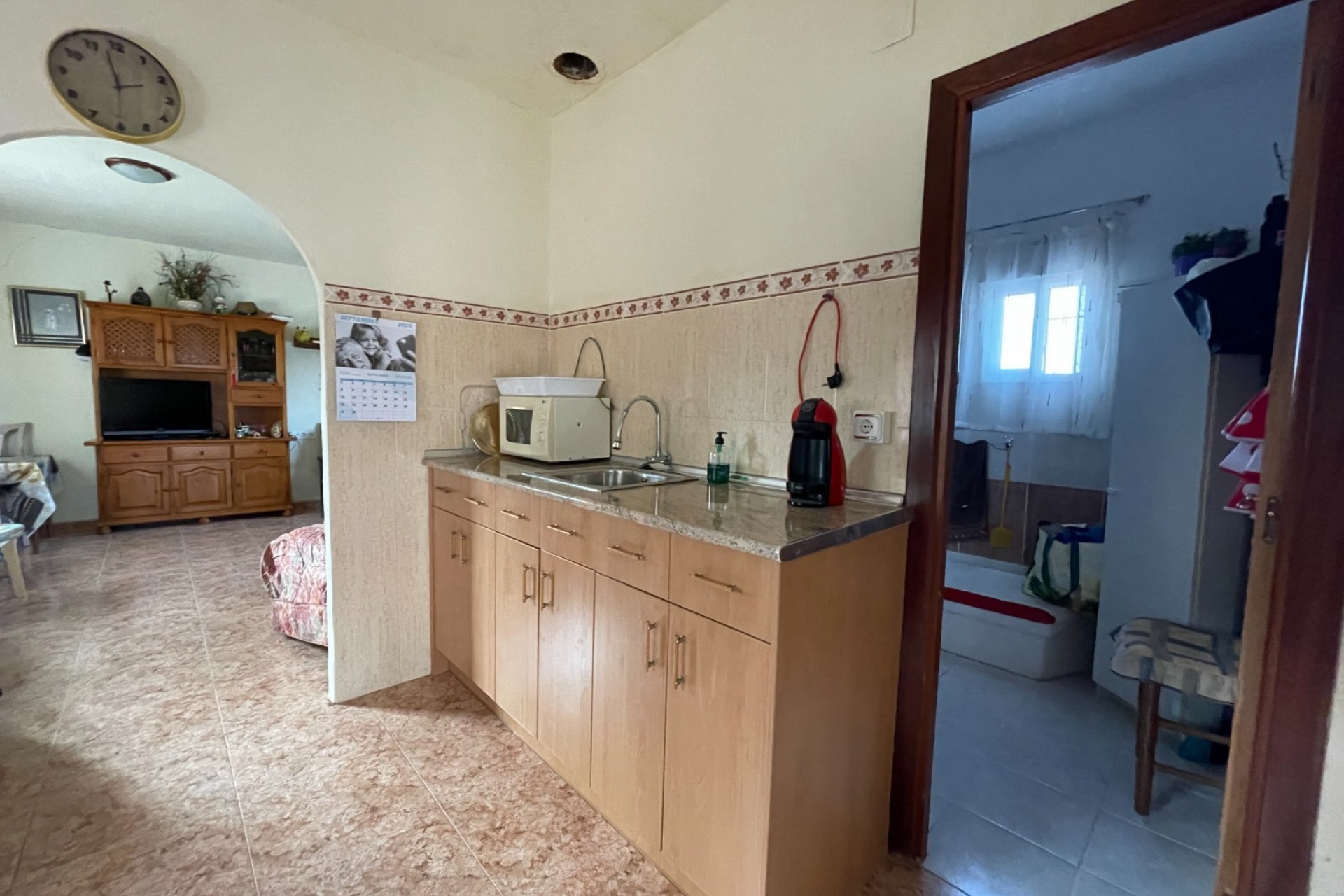 Resale - Finca / Country Property -
Jacarilla