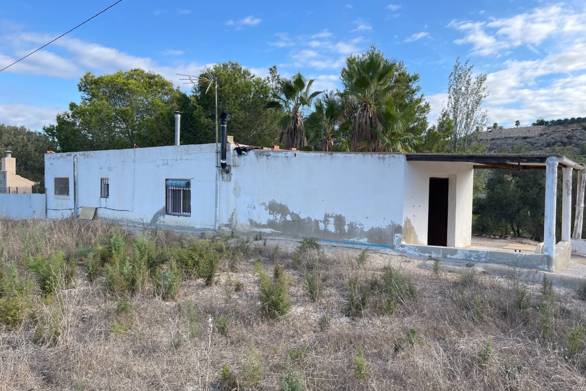 Resale - Finca / Country Property -
Jacarilla