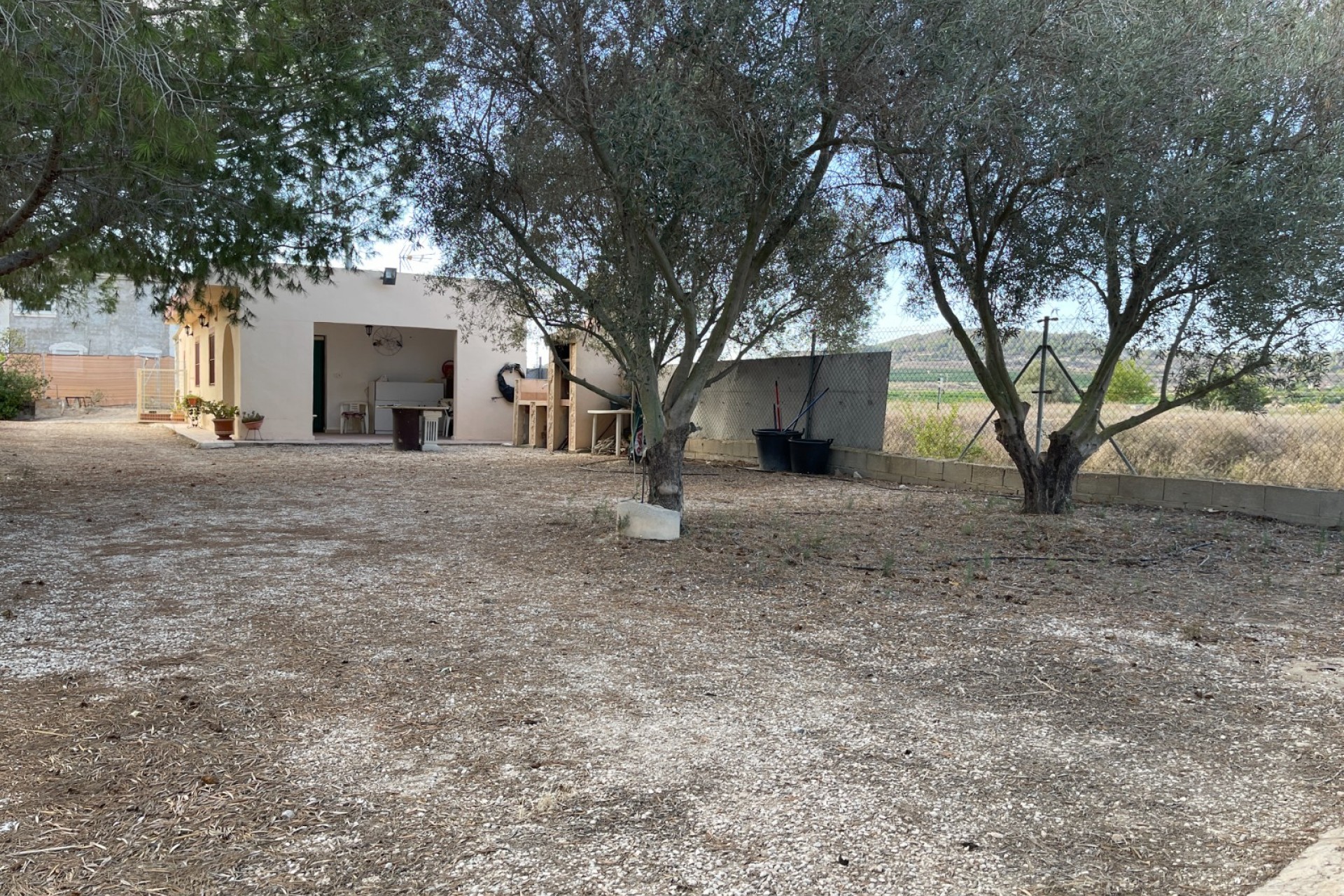 Resale - Finca / Country Property -
Jacarilla