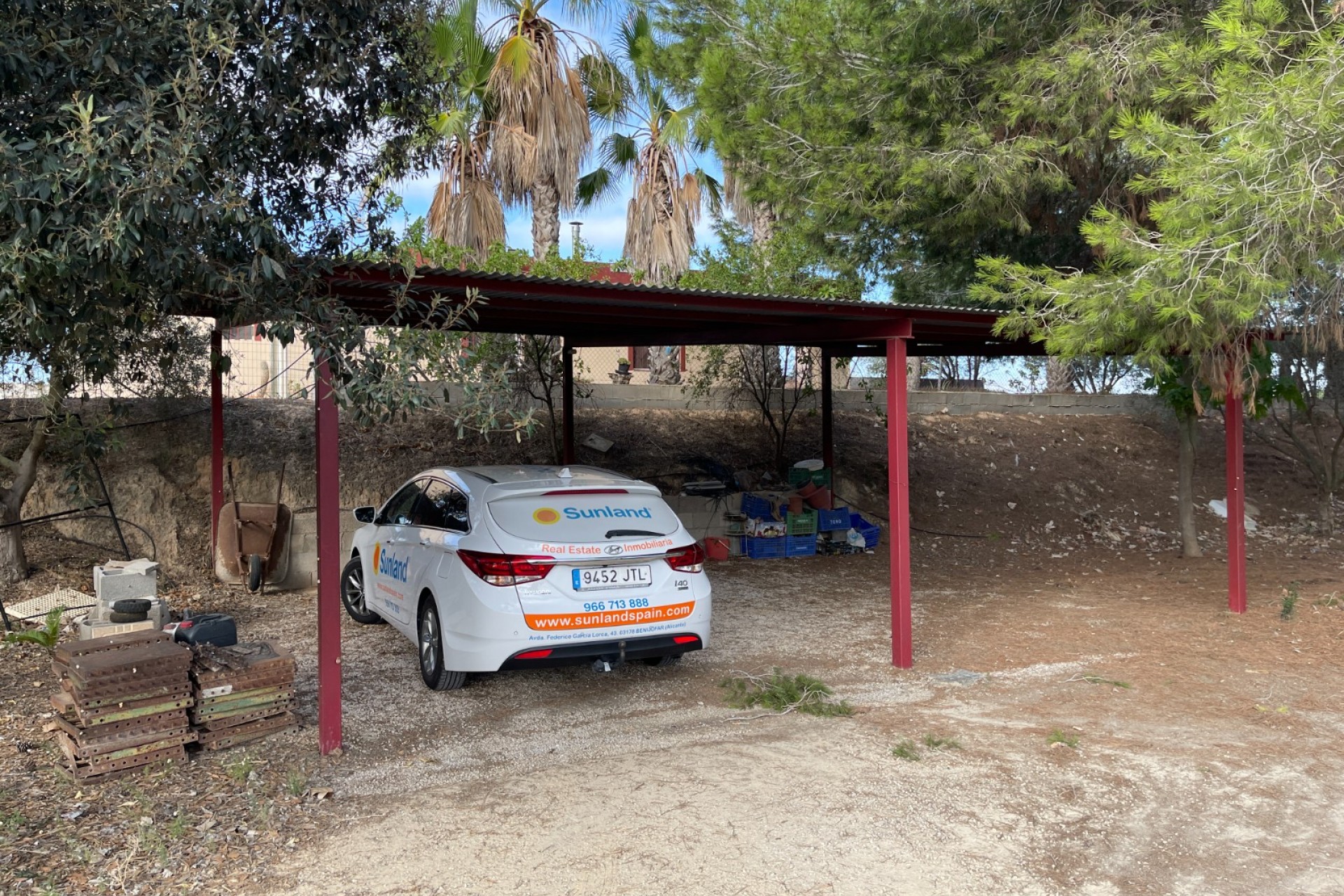 Resale - Finca / Country Property -
Jacarilla