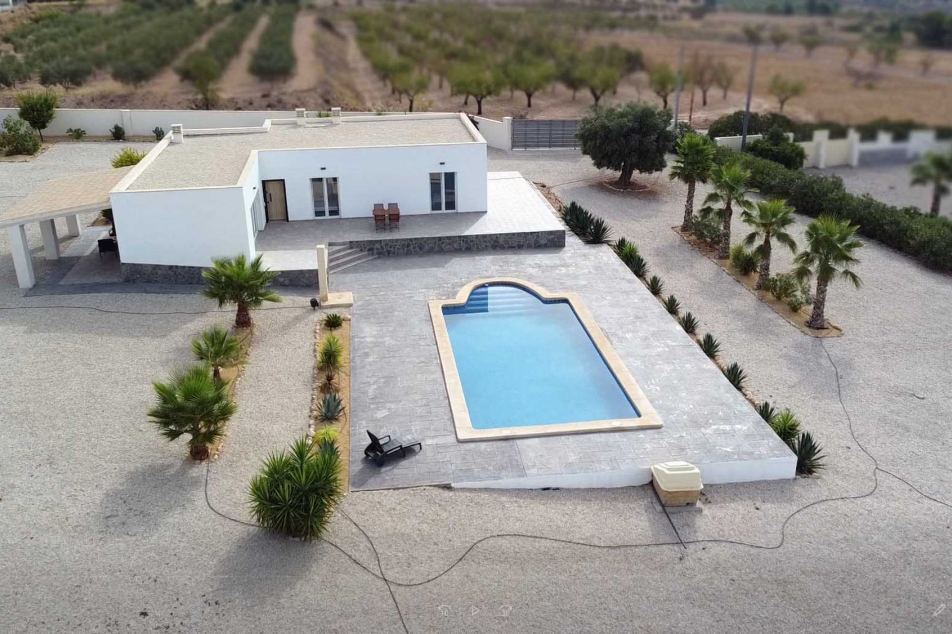 Resale - Finca / Country Property -
Macisvenda