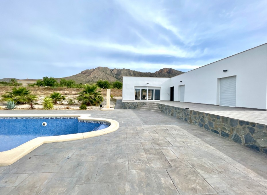 Resale - Finca / Country Property -
Macisvenda
