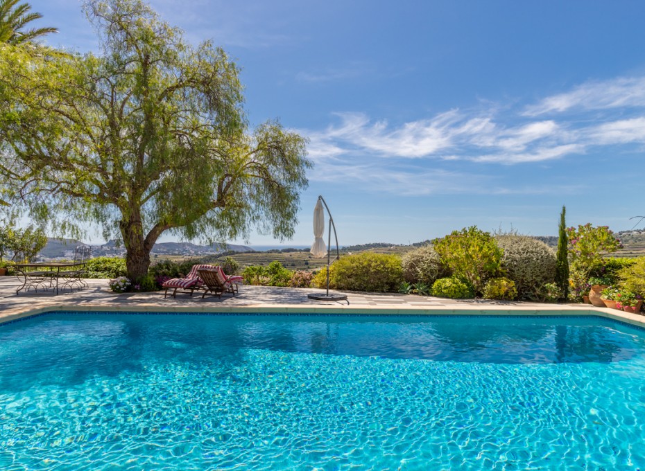 Resale - Finca -
Teulada - Campo