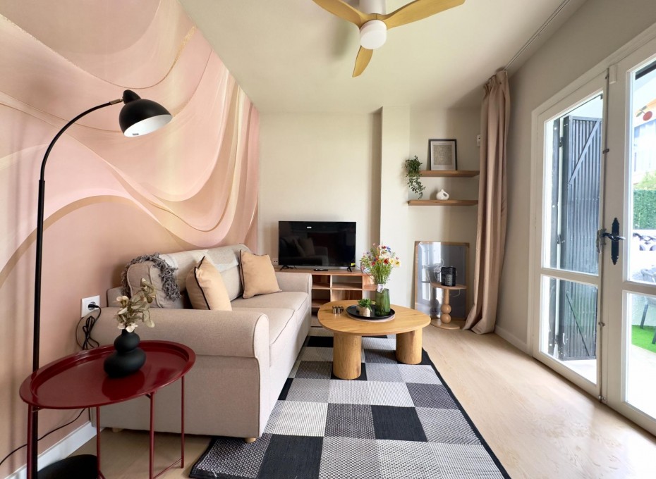 Resale - Ground Floor -
Orihuela Costa - La Regia