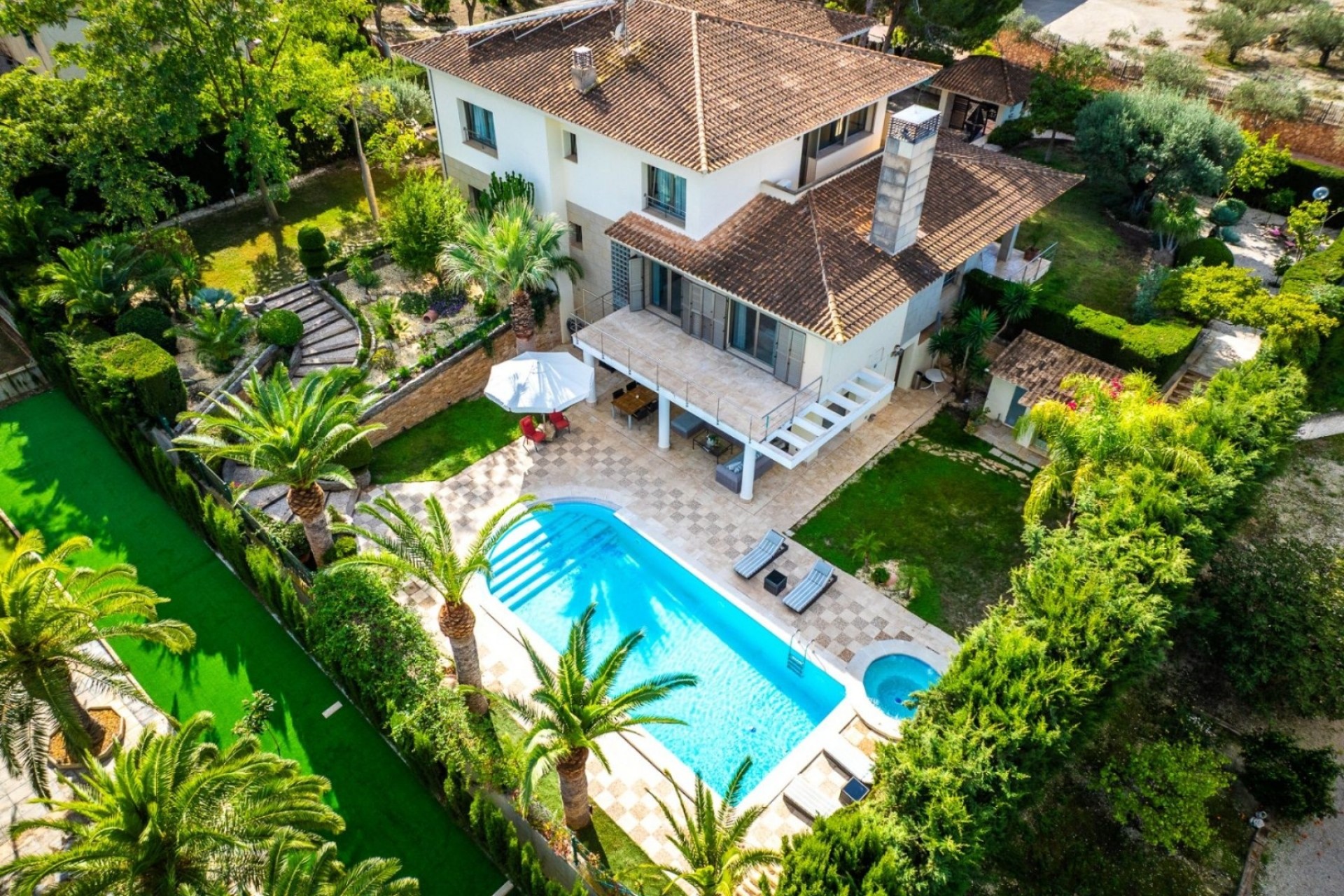 Resale - Independent villa -
Alcayna