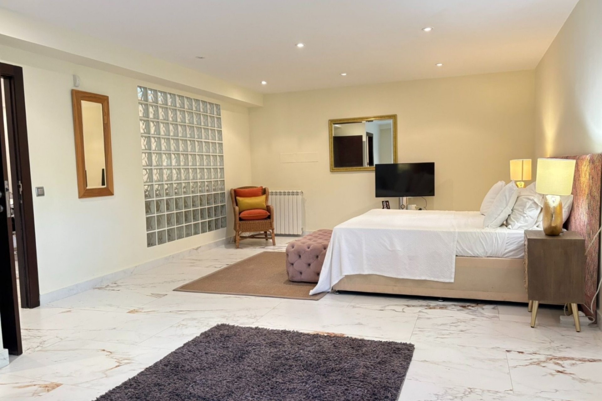 Resale - Independent villa -
Alcayna