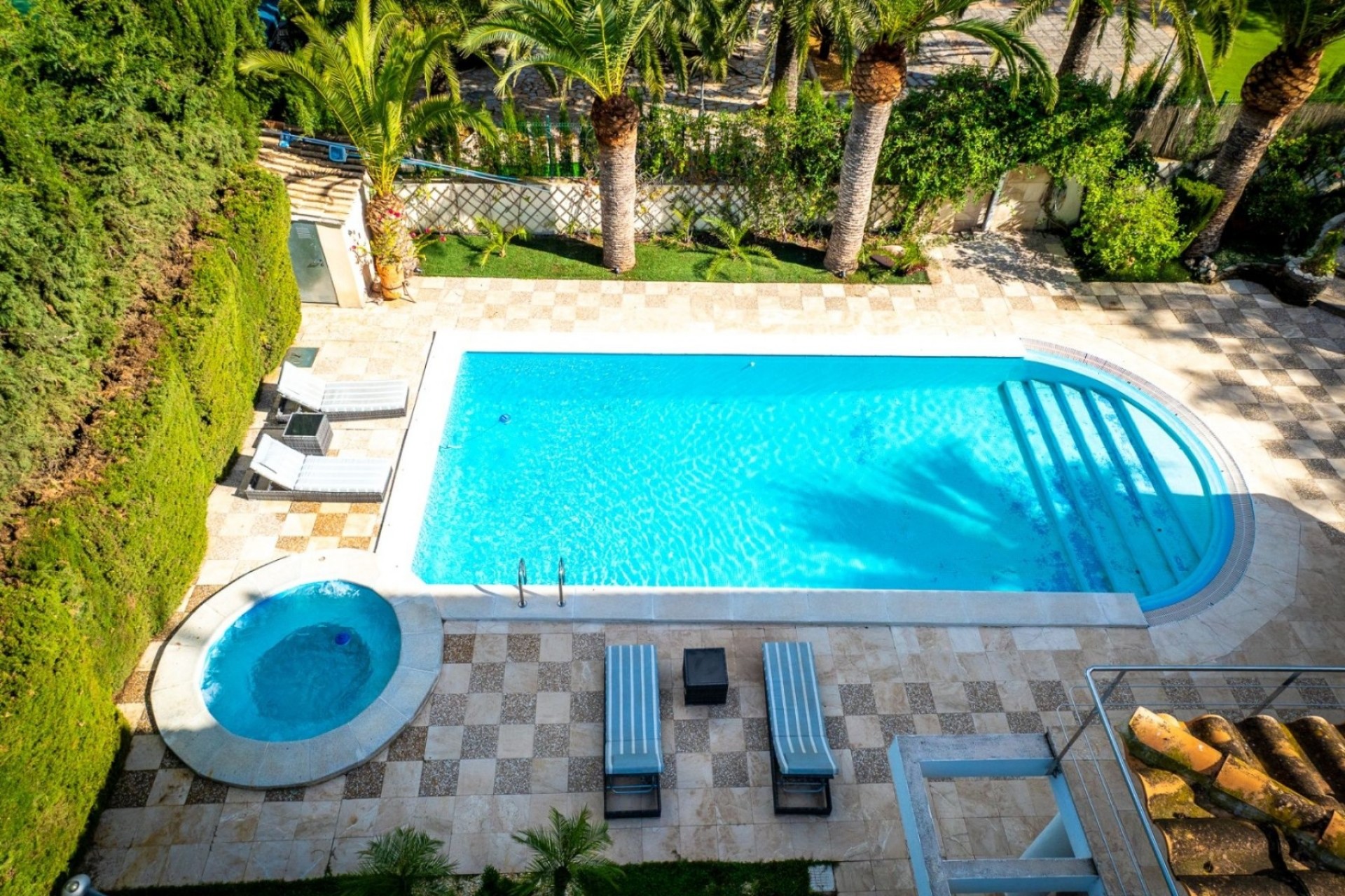 Resale - Independent villa -
Alcayna
