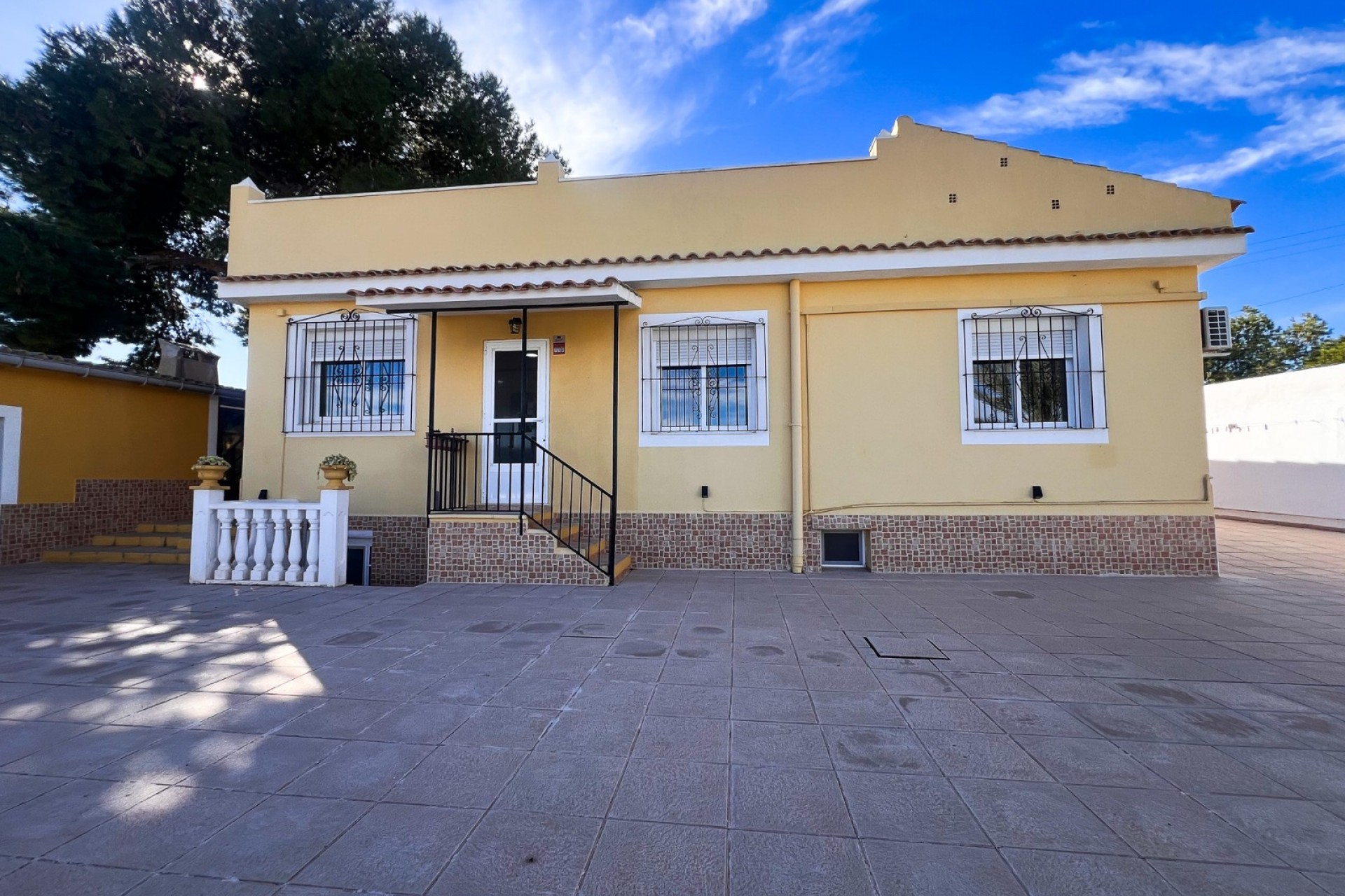 Resale - Independent villa -
Alicante - Moralet - Cañada del Fenollar
