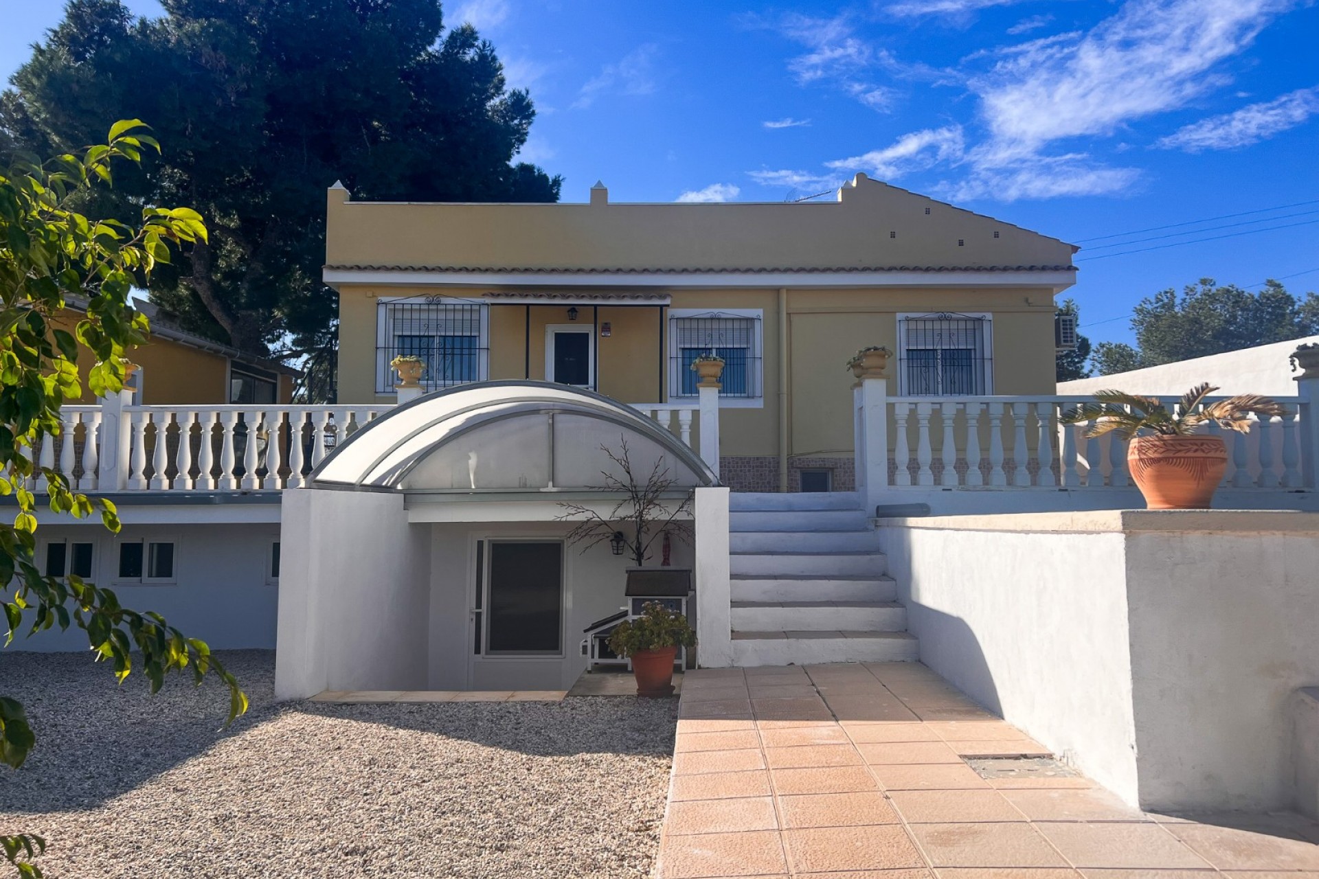 Resale - Independent villa -
Alicante - Moralet - Cañada del Fenollar