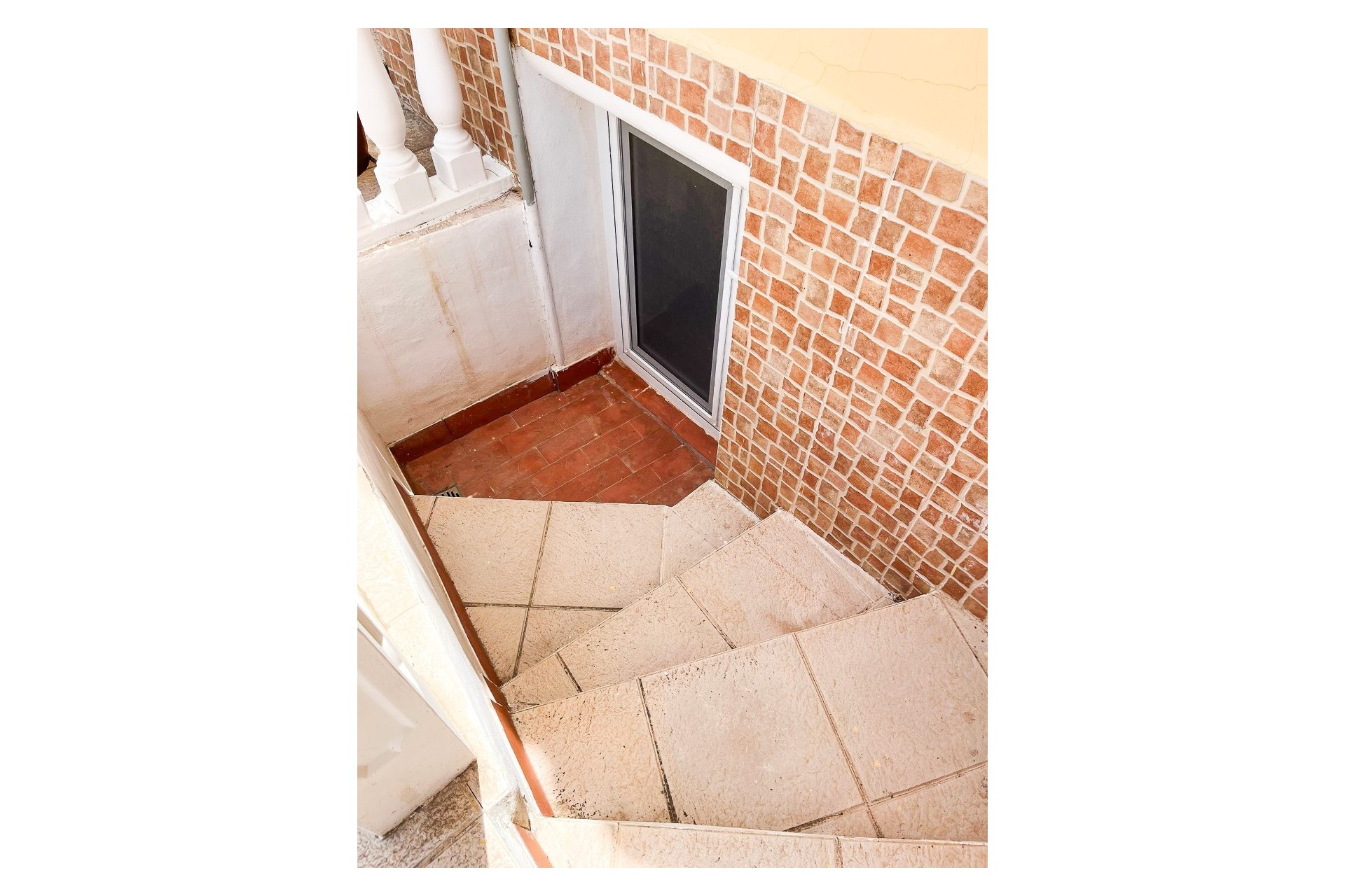 Resale - Independent villa -
Alicante - Moralet - Cañada del Fenollar