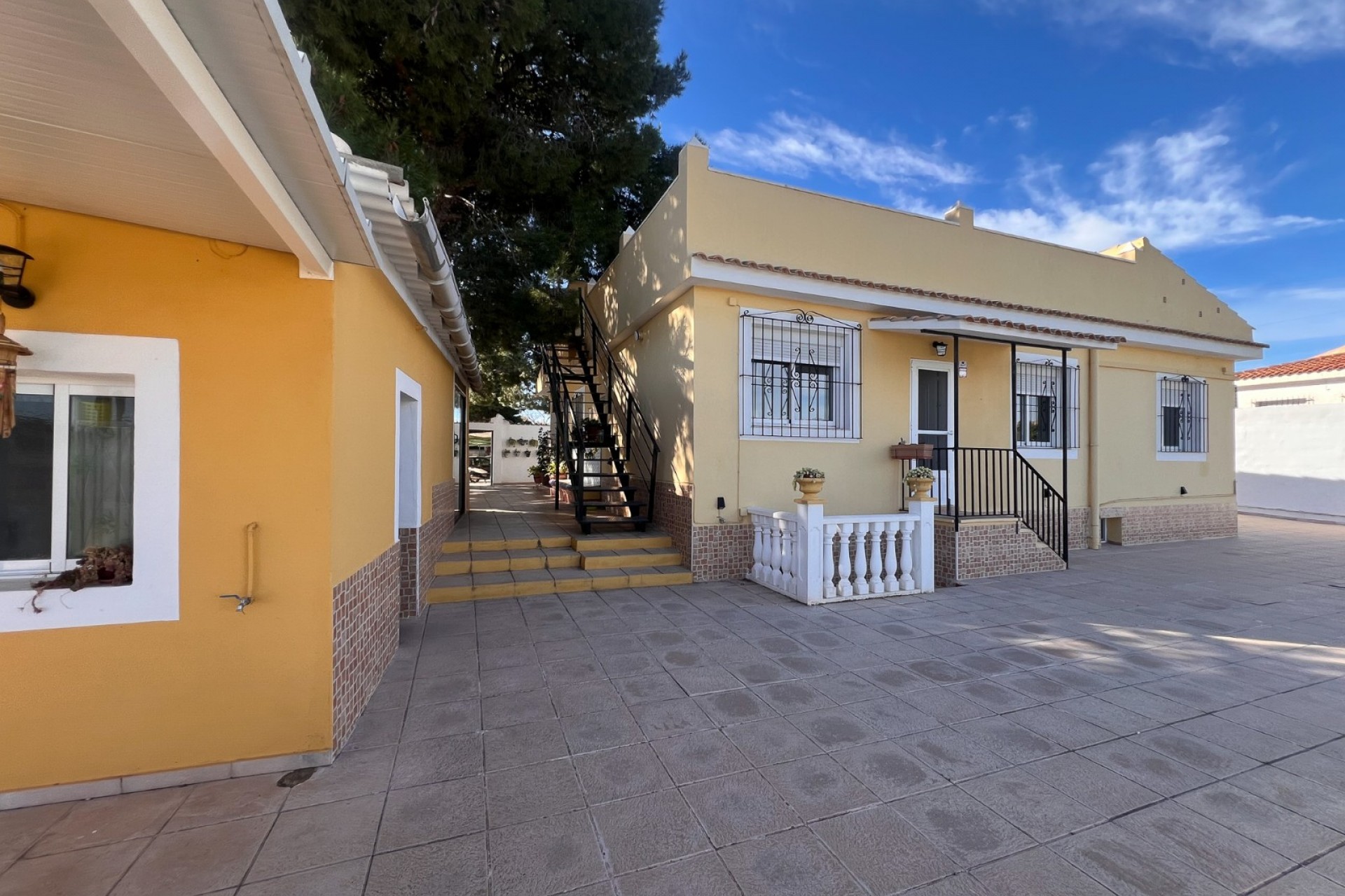 Resale - Independent villa -
Alicante - Moralet - Cañada del Fenollar