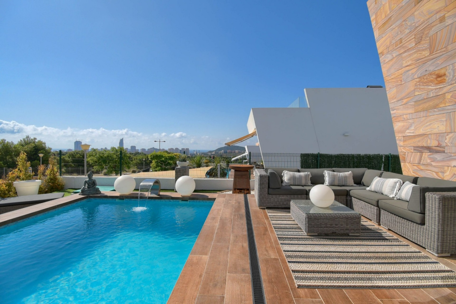 Resale - Independent villa -
Finestrat - Finestrat Urbanizaciones