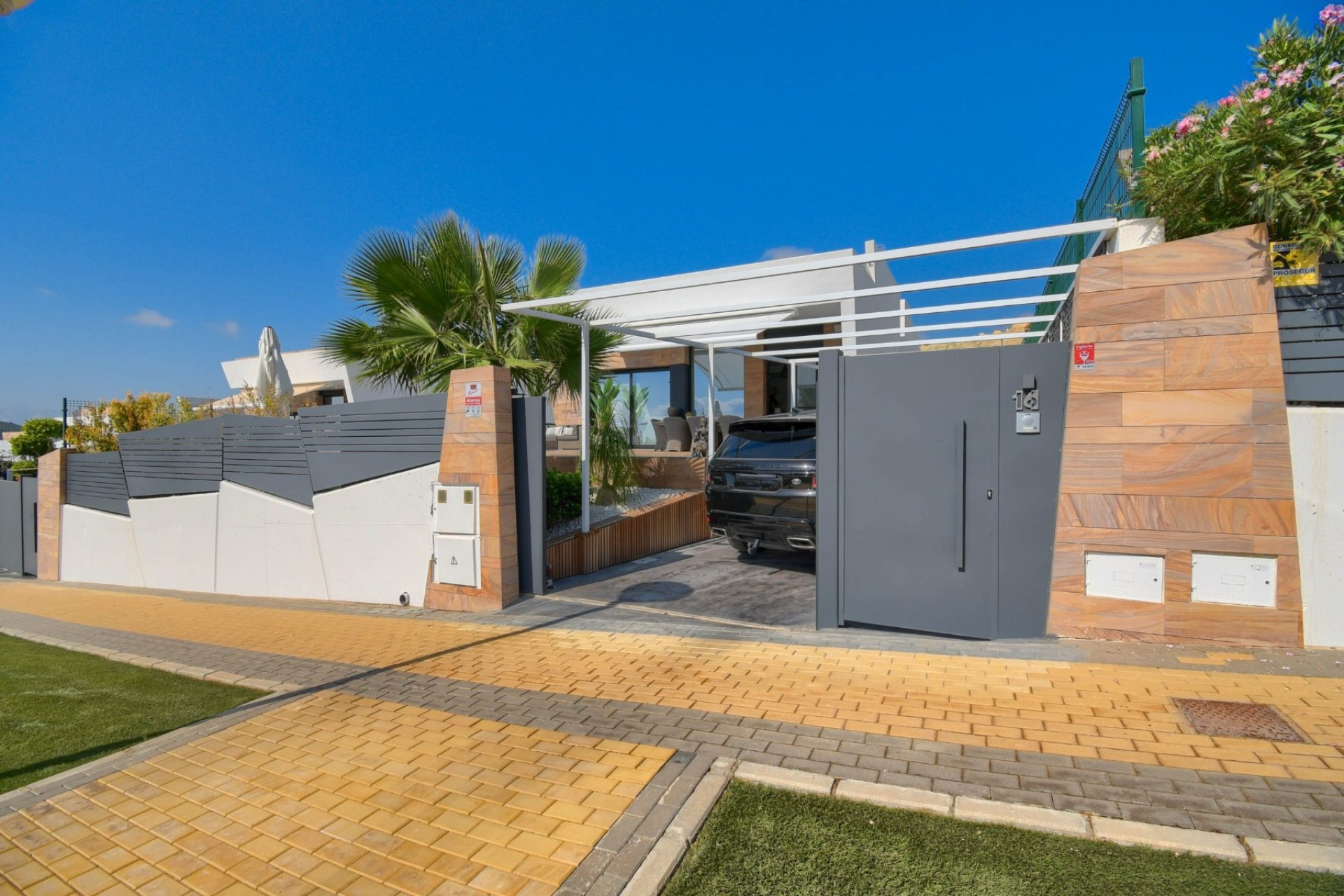 Resale - Independent villa -
Finestrat - Finestrat Urbanizaciones