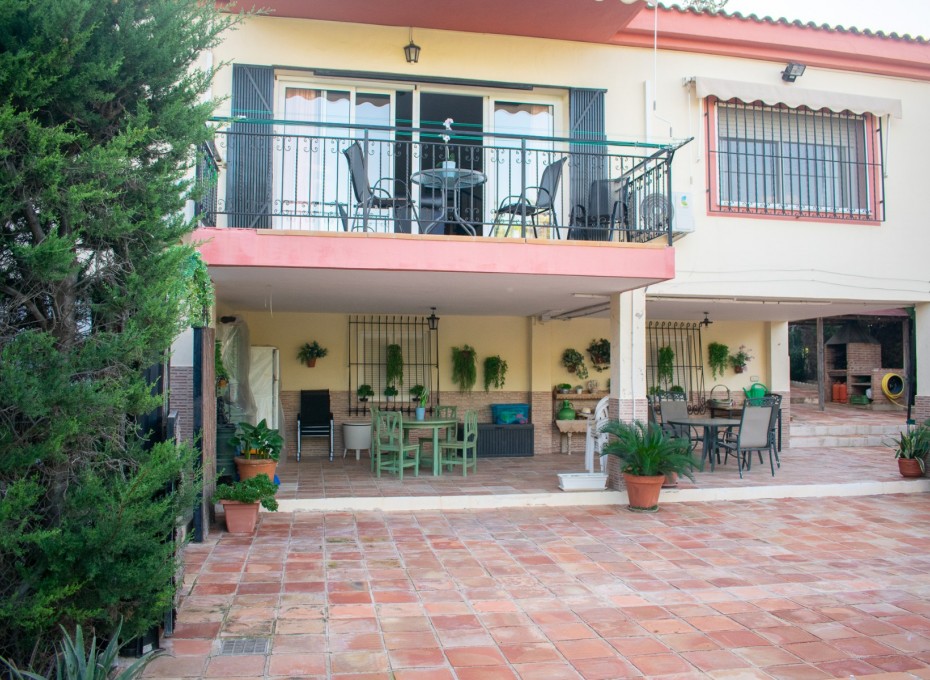 Resale - Independent villa -
Molina De Segura - Torre de Cotillas