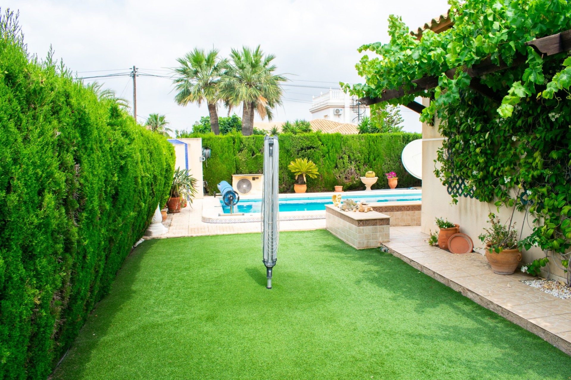 Resale - Independent villa -
Orihuela Costa - Cabo Roig *