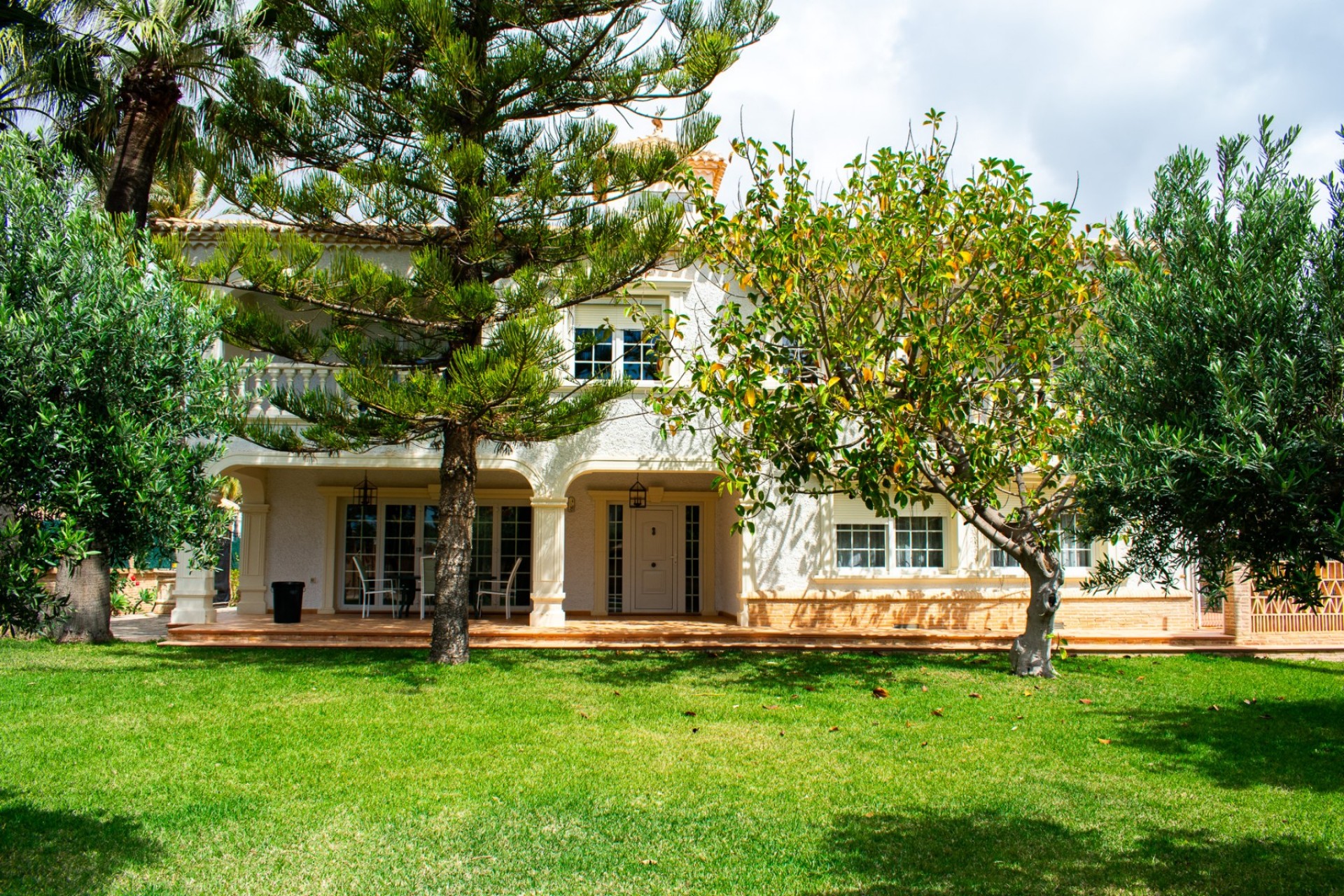Resale - Independent villa -
Orihuela Costa - MUY CERCA DE LA PLAYA