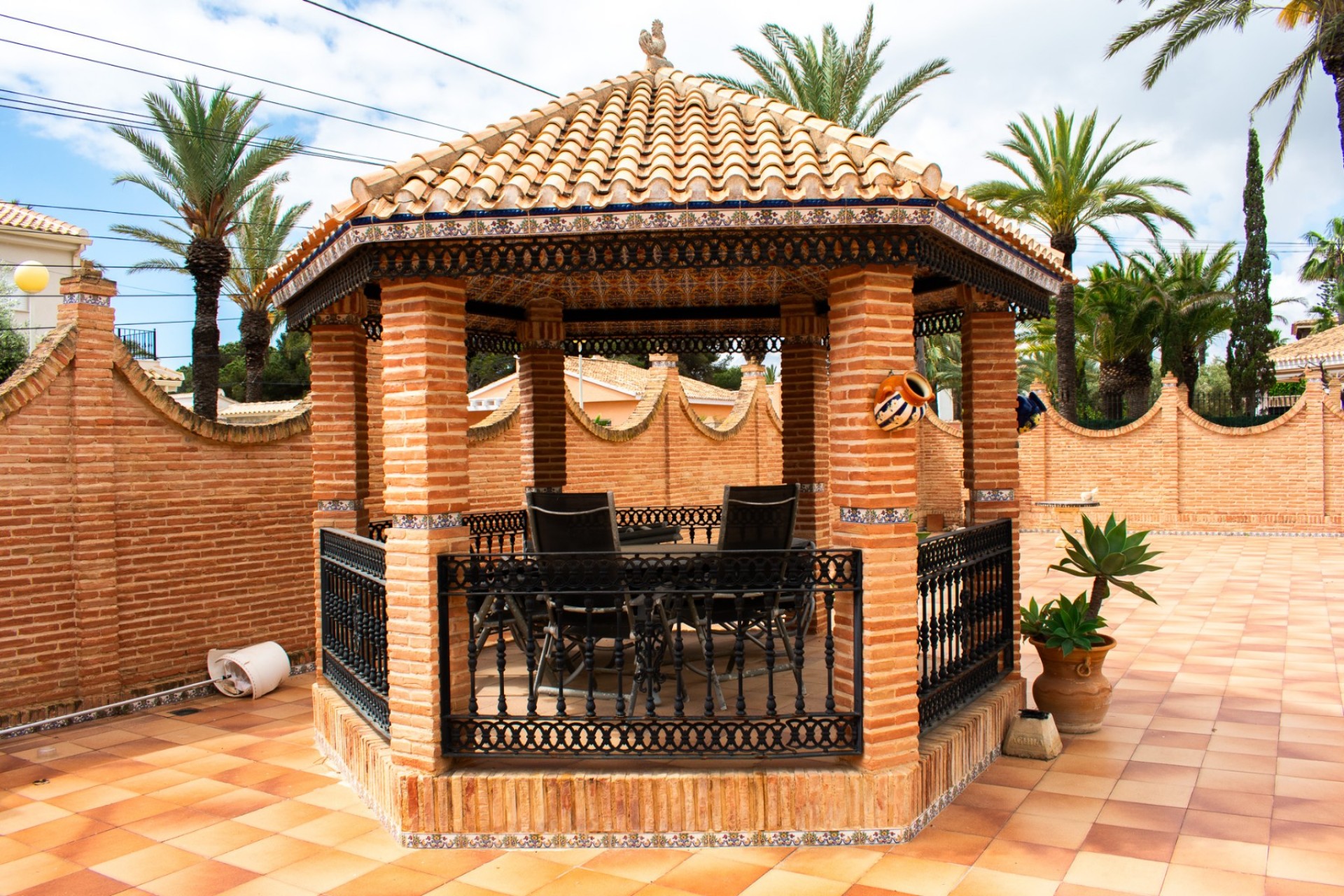 Resale - Independent villa -
Orihuela Costa - MUY CERCA DE LA PLAYA