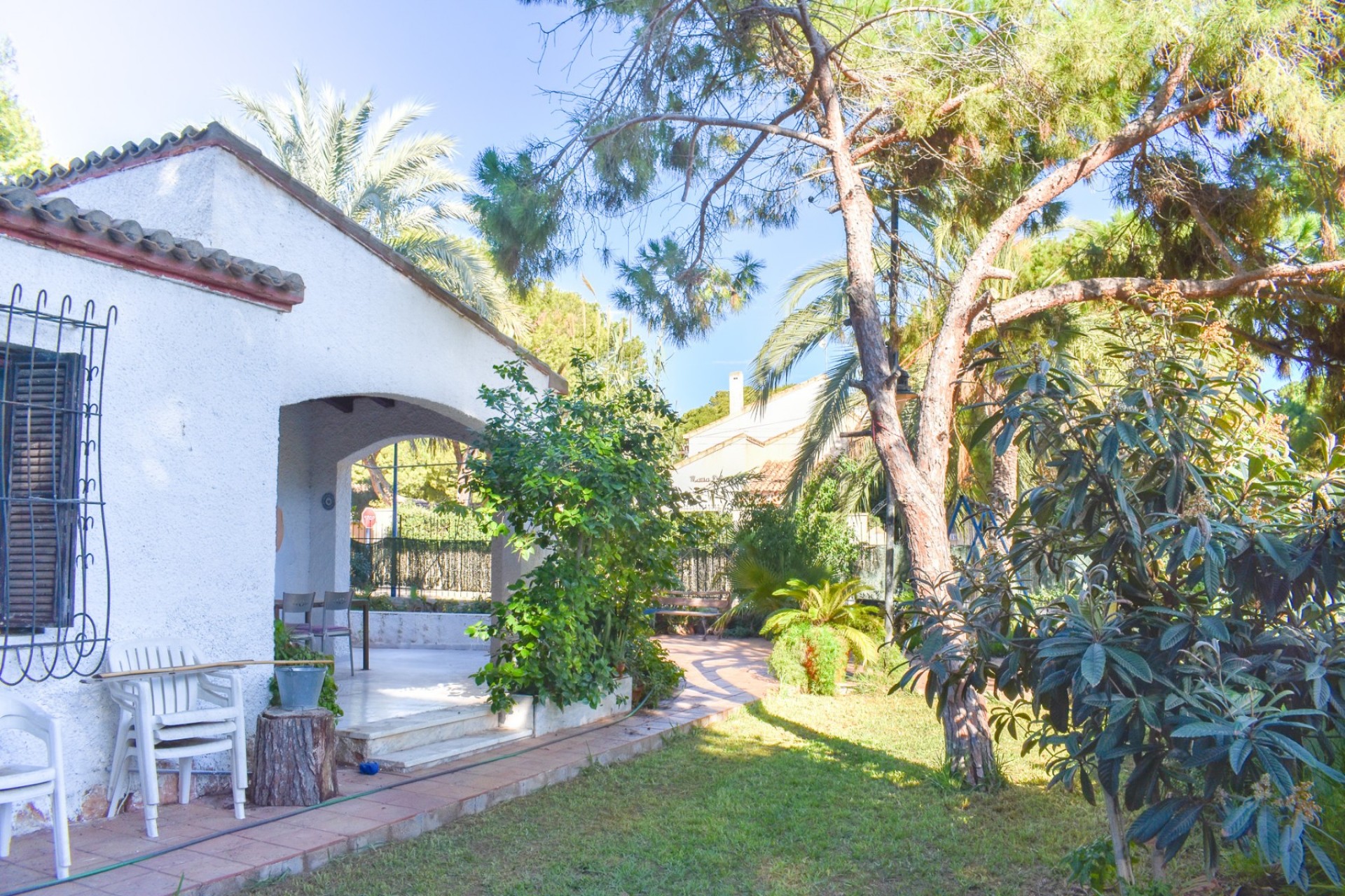 Resale - Independent villa -
Orihuela Costa - Punta Prima