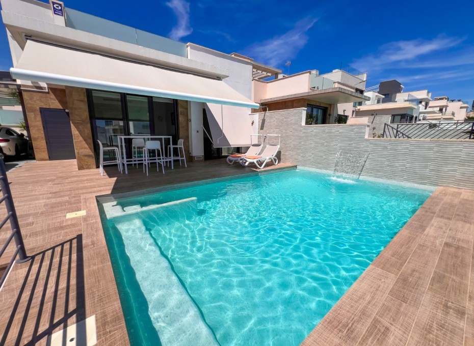 Resale - Independent villa -
San Miguel de Salinas - San Miguel Salinas