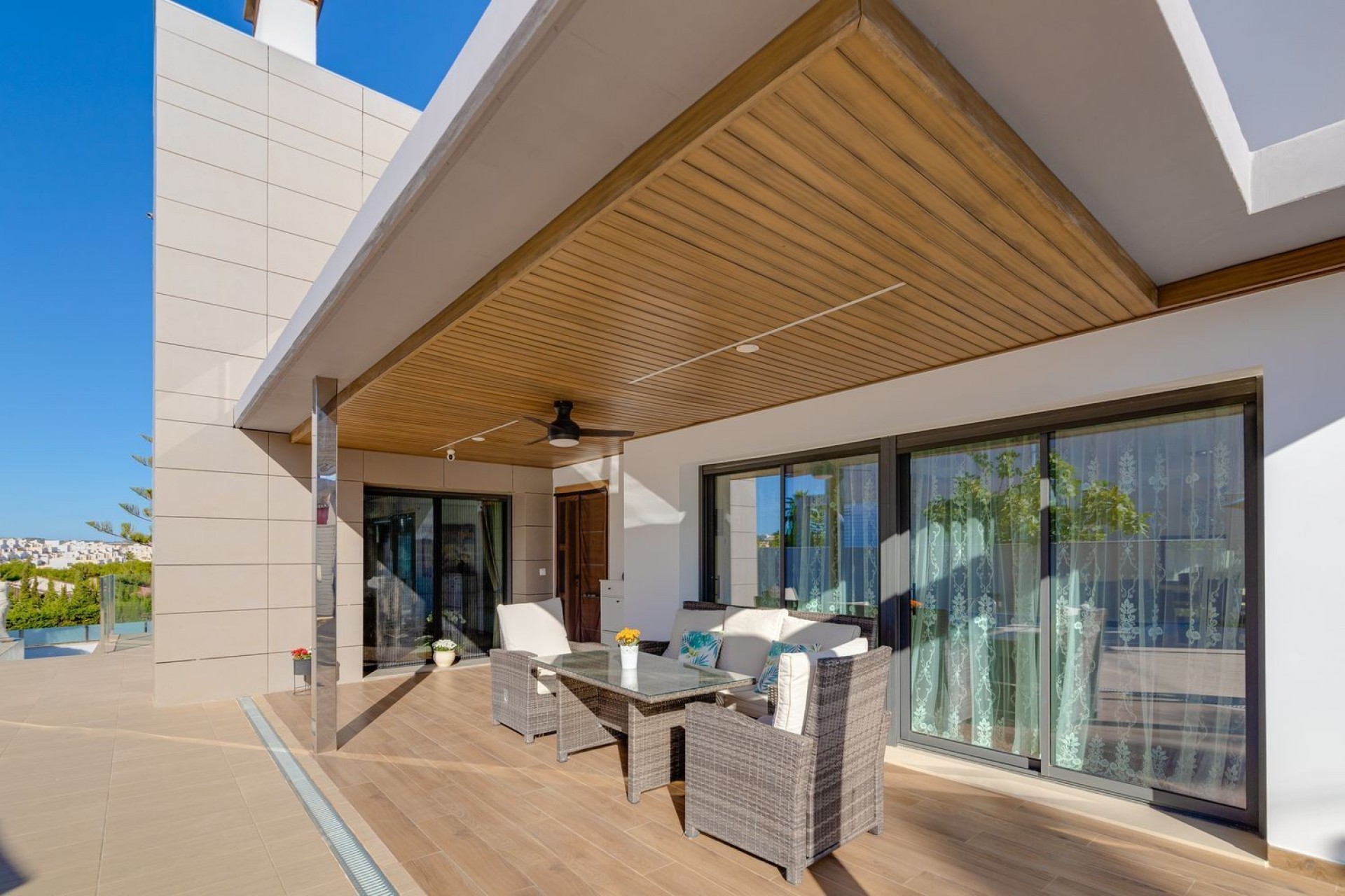Resale - Independent villa -
Torrevieja