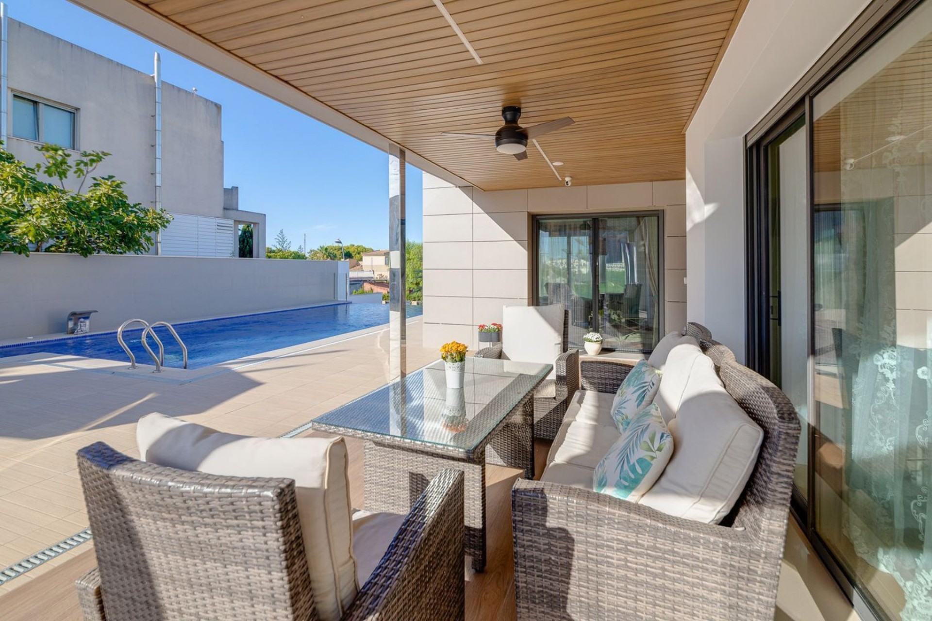 Resale - Independent villa -
Torrevieja