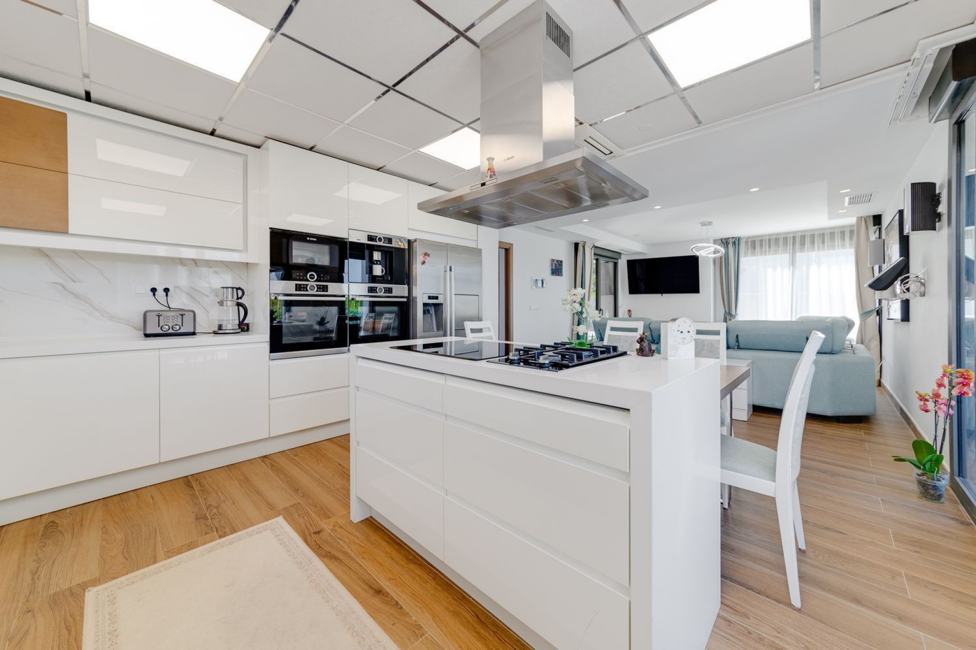 Resale - Independent villa -
Torrevieja