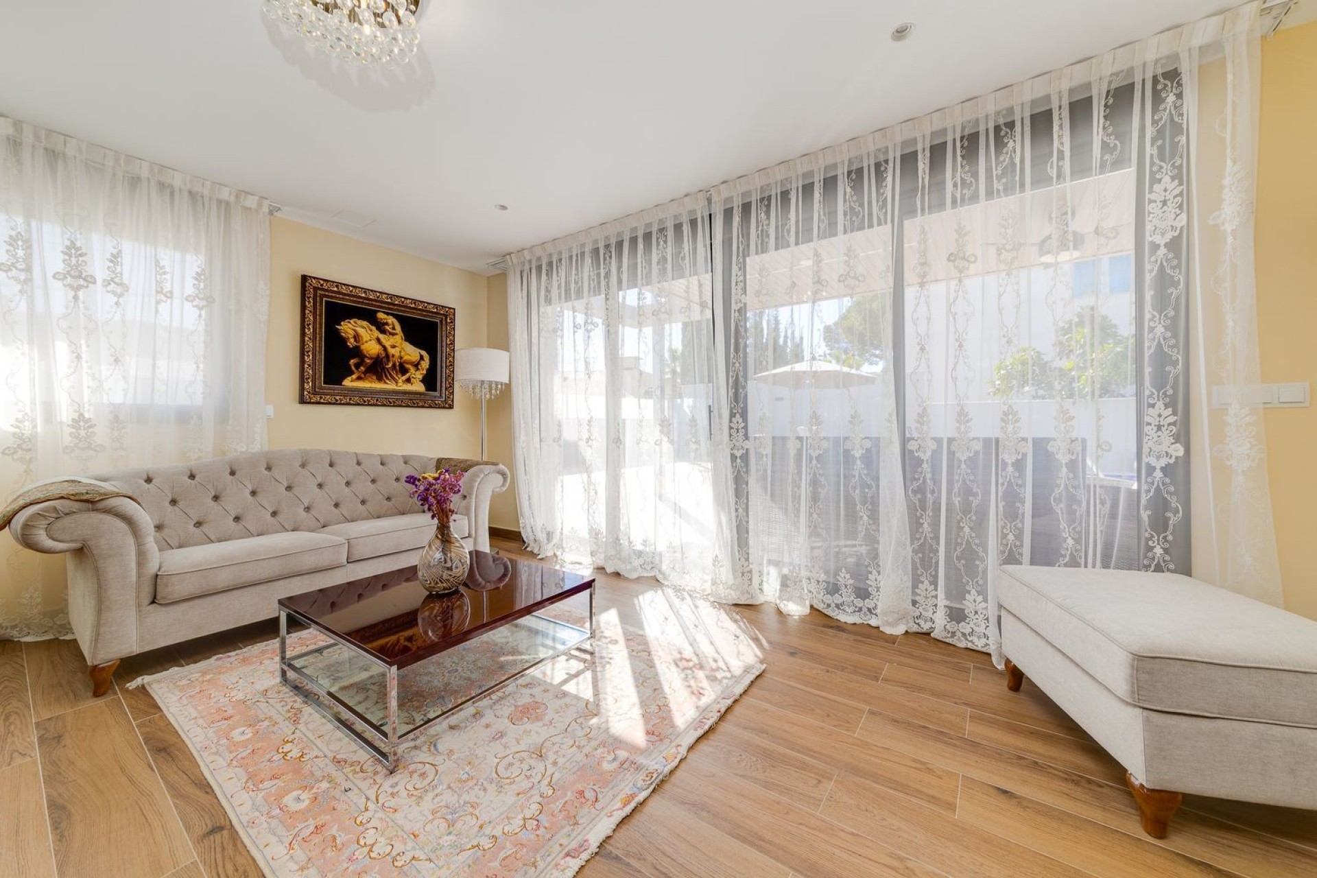 Resale - Independent villa -
Torrevieja