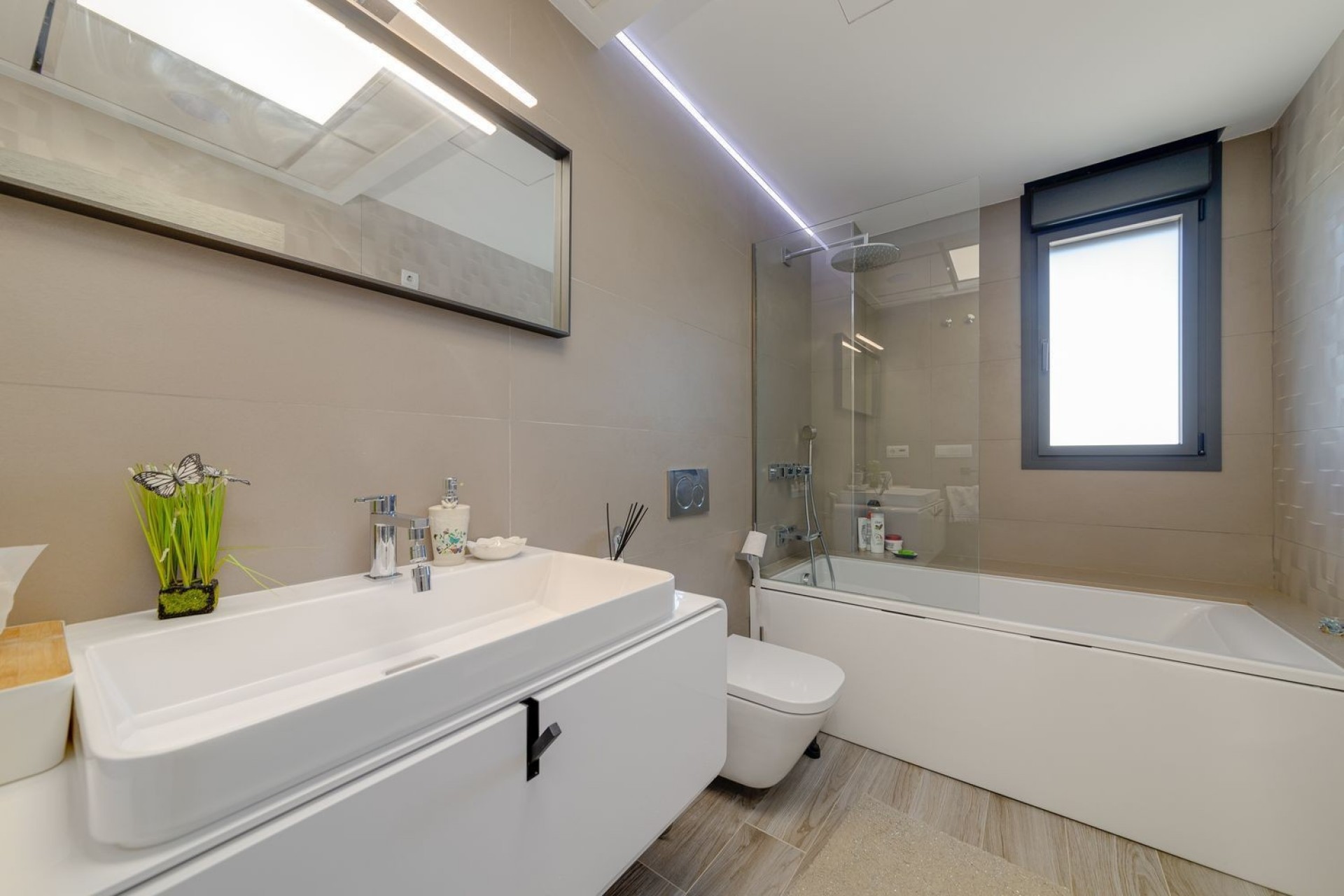 Resale - Independent villa -
Torrevieja