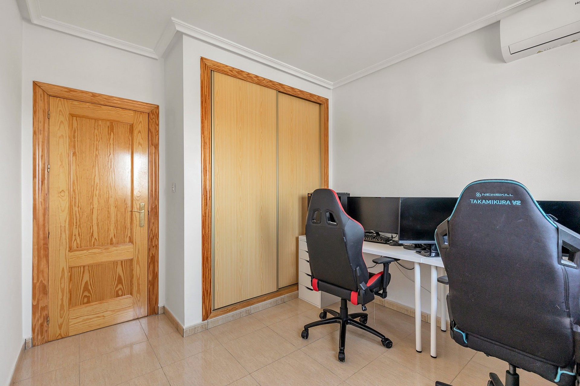Resale - Penthouse -
Gea y Truyols - Lo Santiago