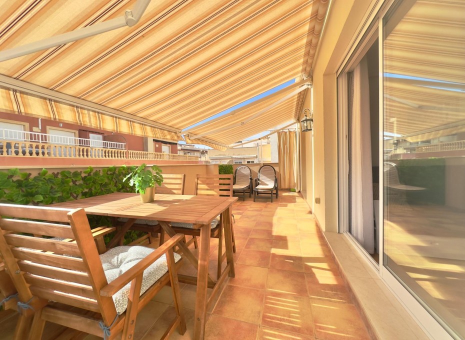 Resale - Penthouse -
Torrevieja - La Mata pueblo