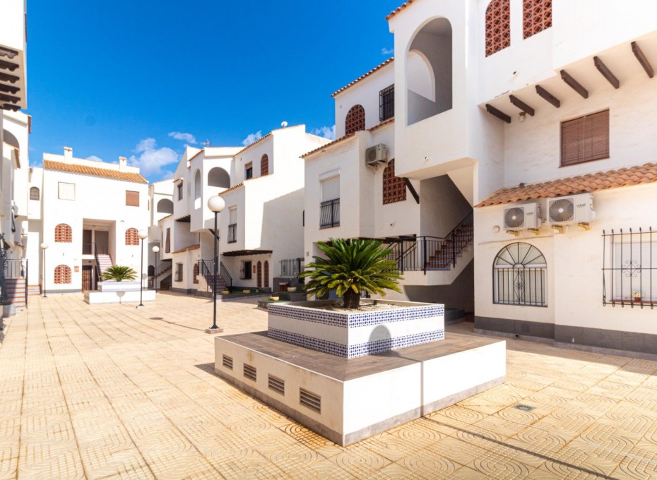 Resale - Penthouse -
Torrevieja - Playa de los Naufragos