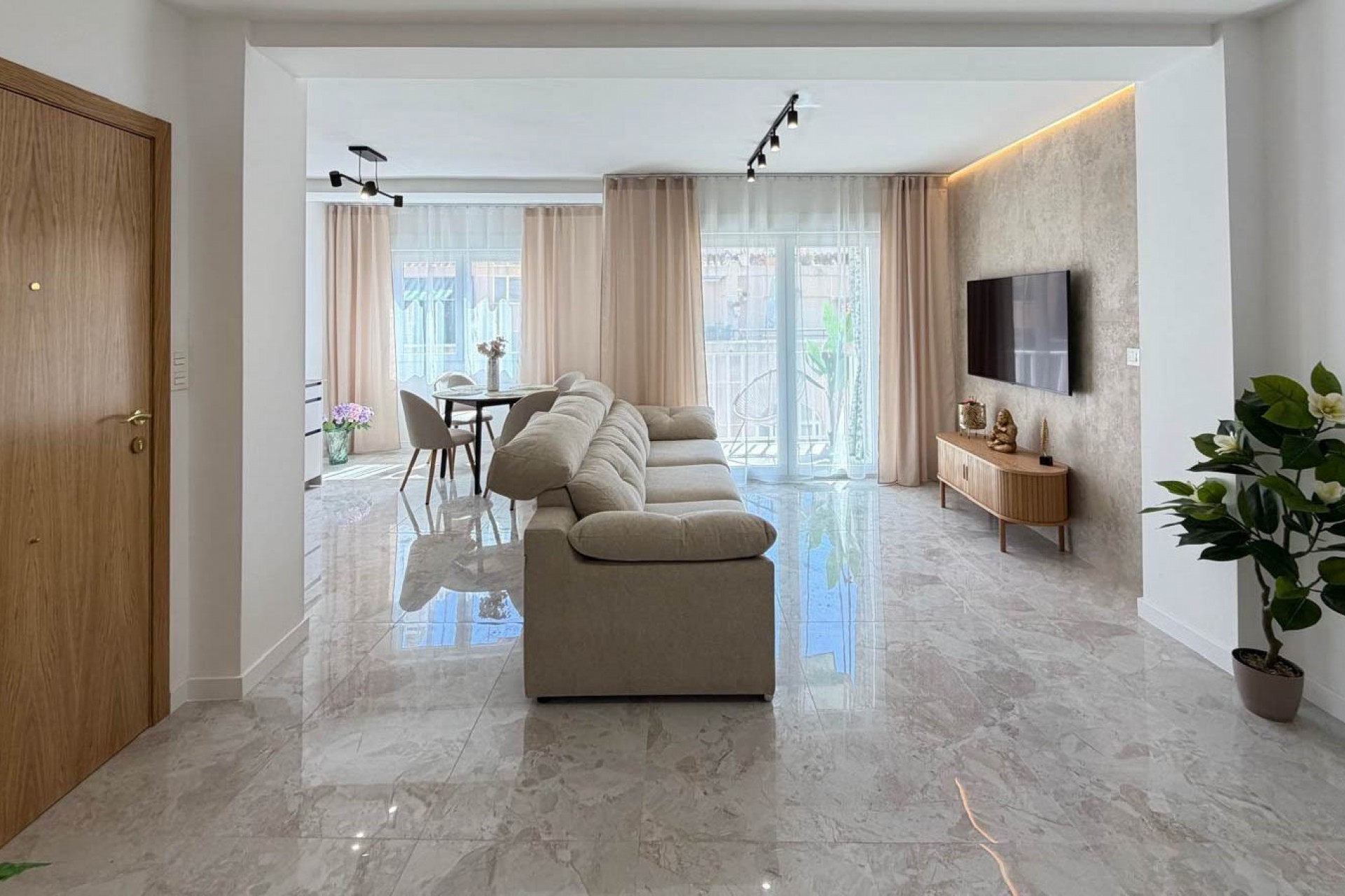 Resale - Penthouse -
Torrevieja - Playa del Cura
